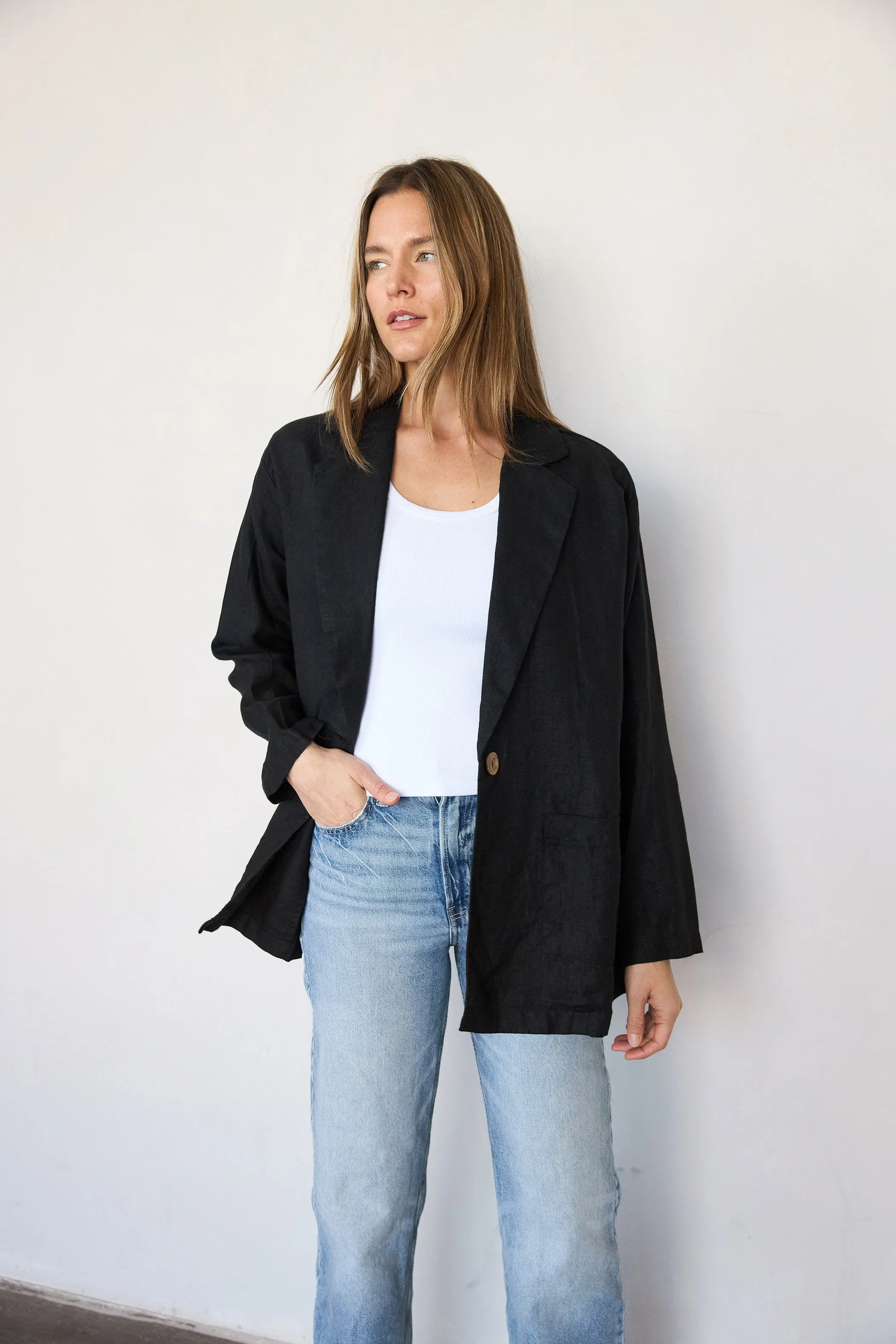 Linen Blazer sold by It is well L.A. product image thumbnail 3