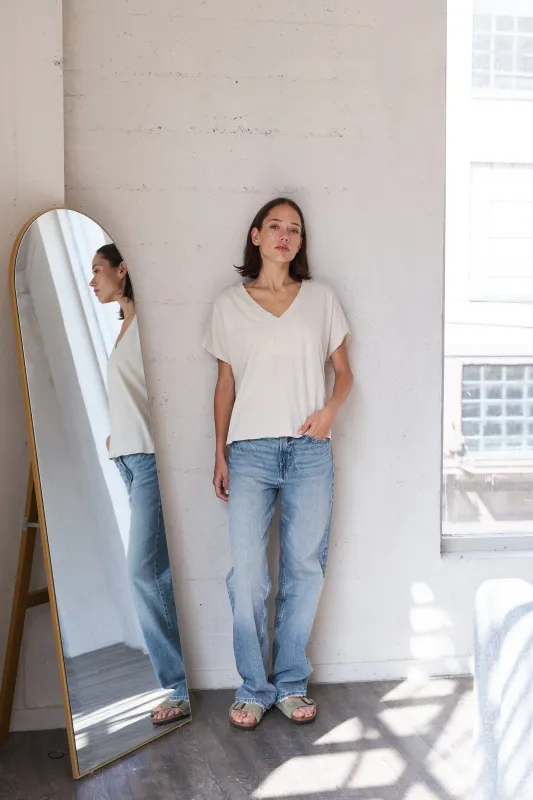 Organic Cotton V-Neck Boxy T-Shirt made by It is well L.A.