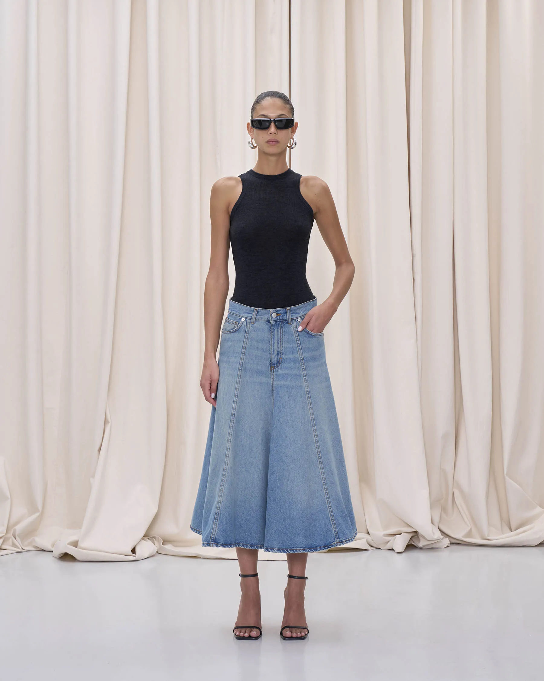 MID SERENITY SKIRT // IONIC BLUE sold by Haikure