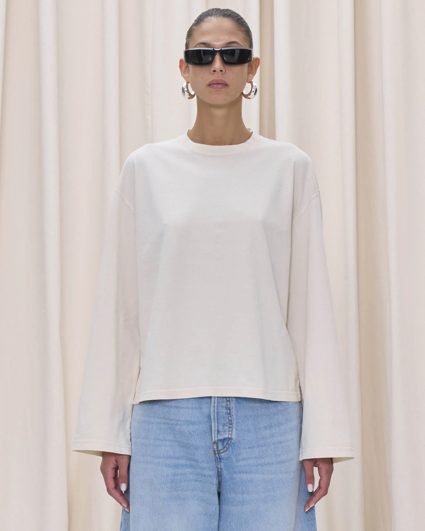 LIV T-SHIRT // BUTTER sold by Haikure