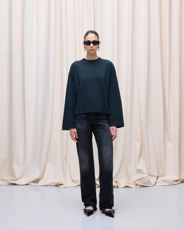 LIV T-SHIRT BLACK // BLACK made by Haikure