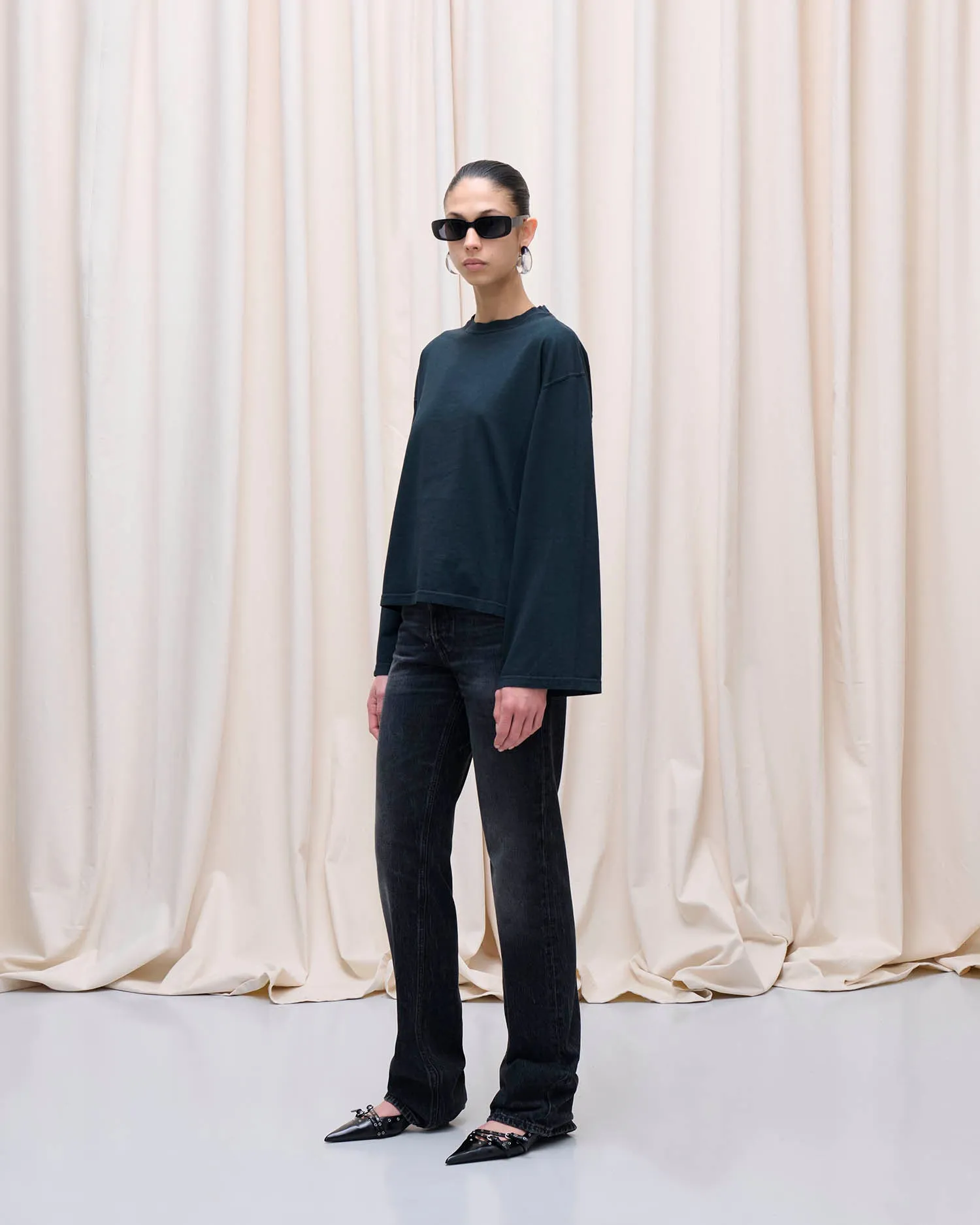 LIV T-SHIRT BLACK // BLACK sold by Haikure product image thumbnail 3