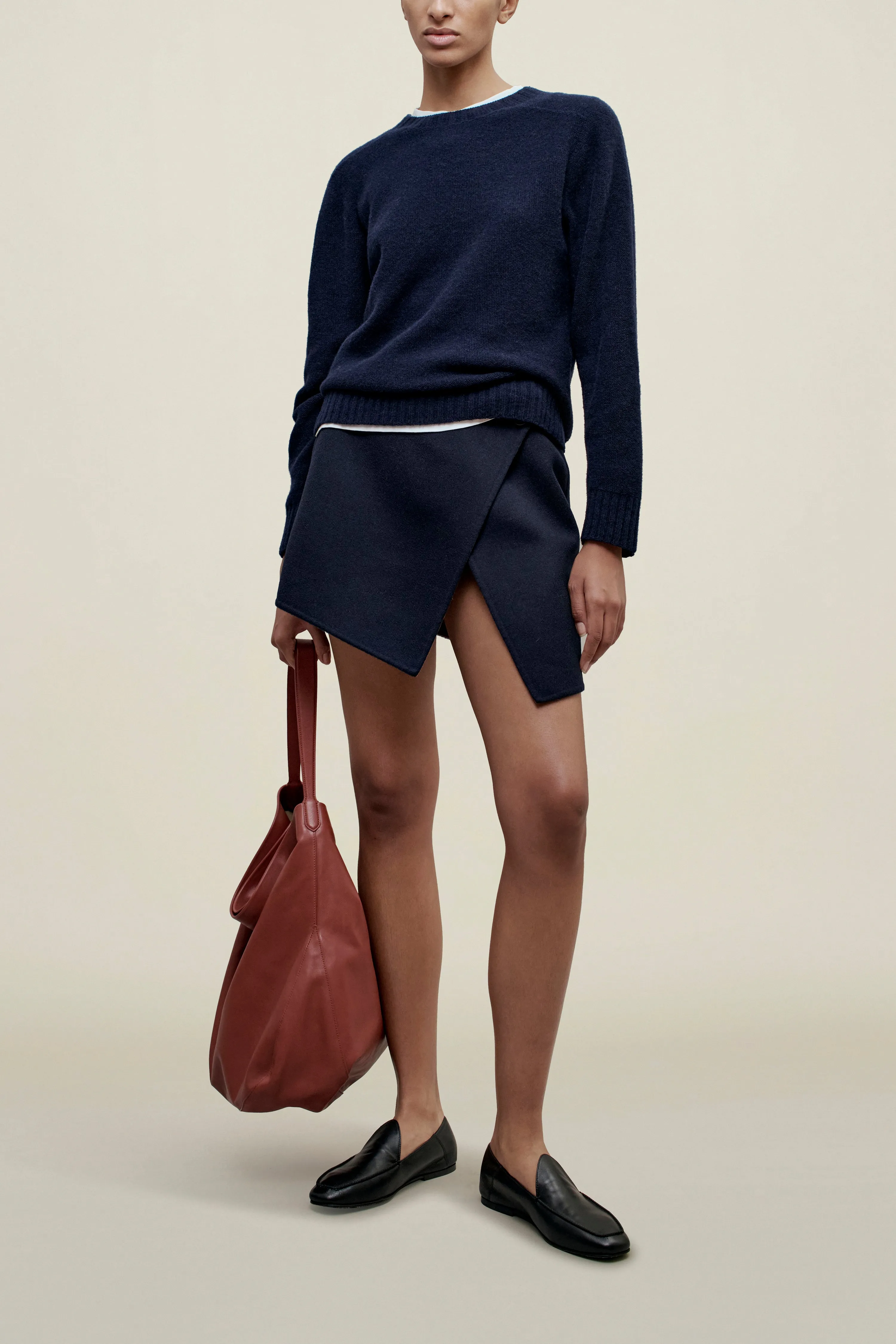 Nina Seamless Crewneck in Cashmere Wool sold by Kall Meyer product image thumbnail 2