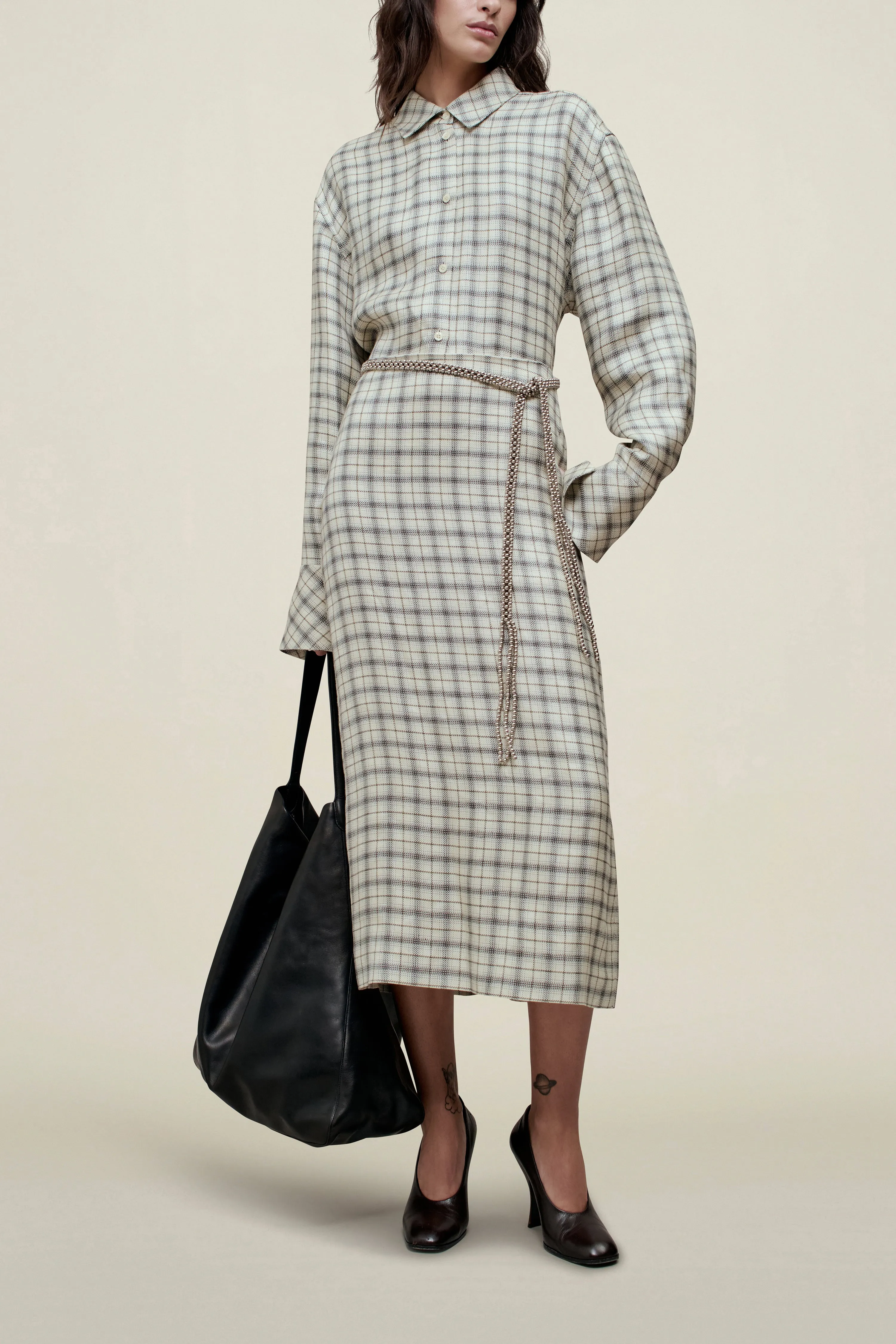 Emilee Pencil Skirt in Linen Viscose sold by Kall Meyer product image thumbnail 2