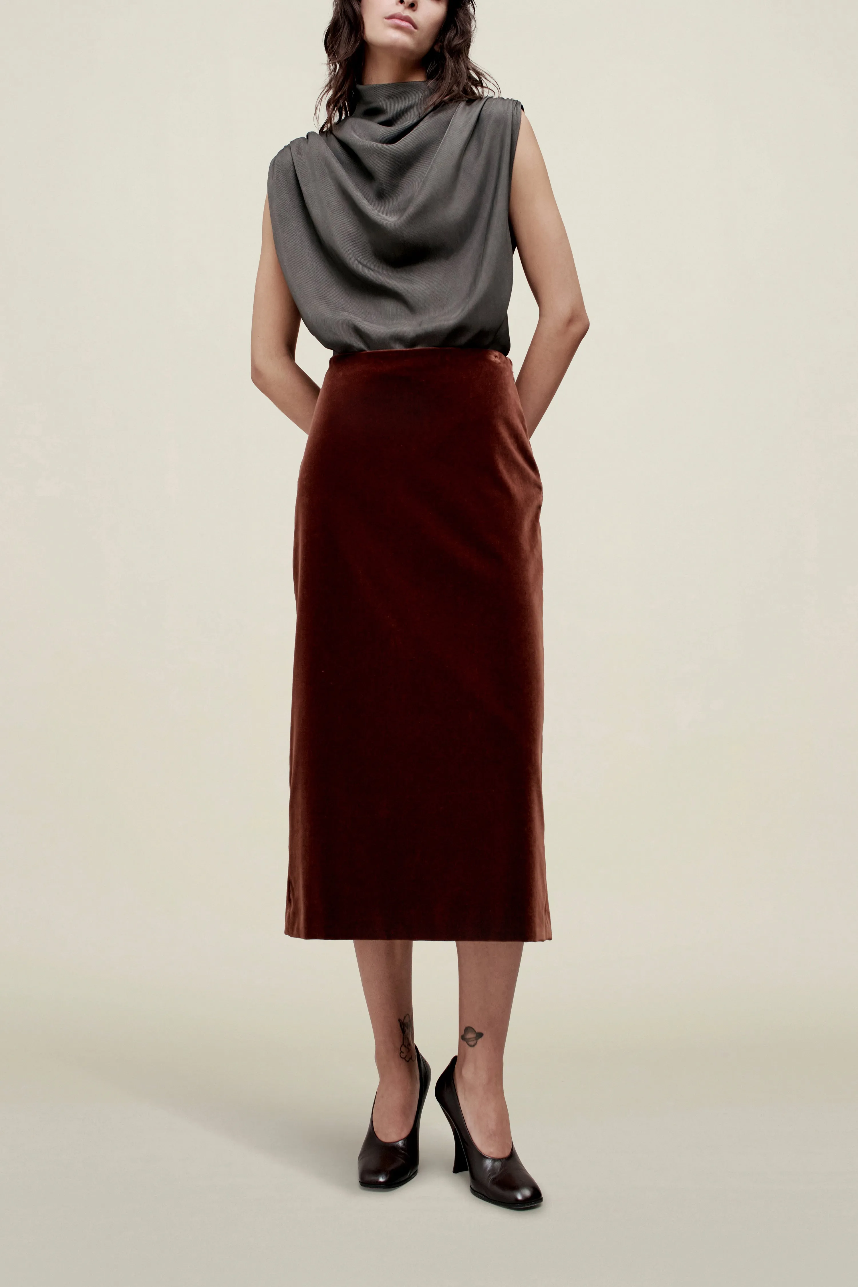 Emilee Pencil Skirt in Velvet sold by Kall Meyer product image thumbnail 3