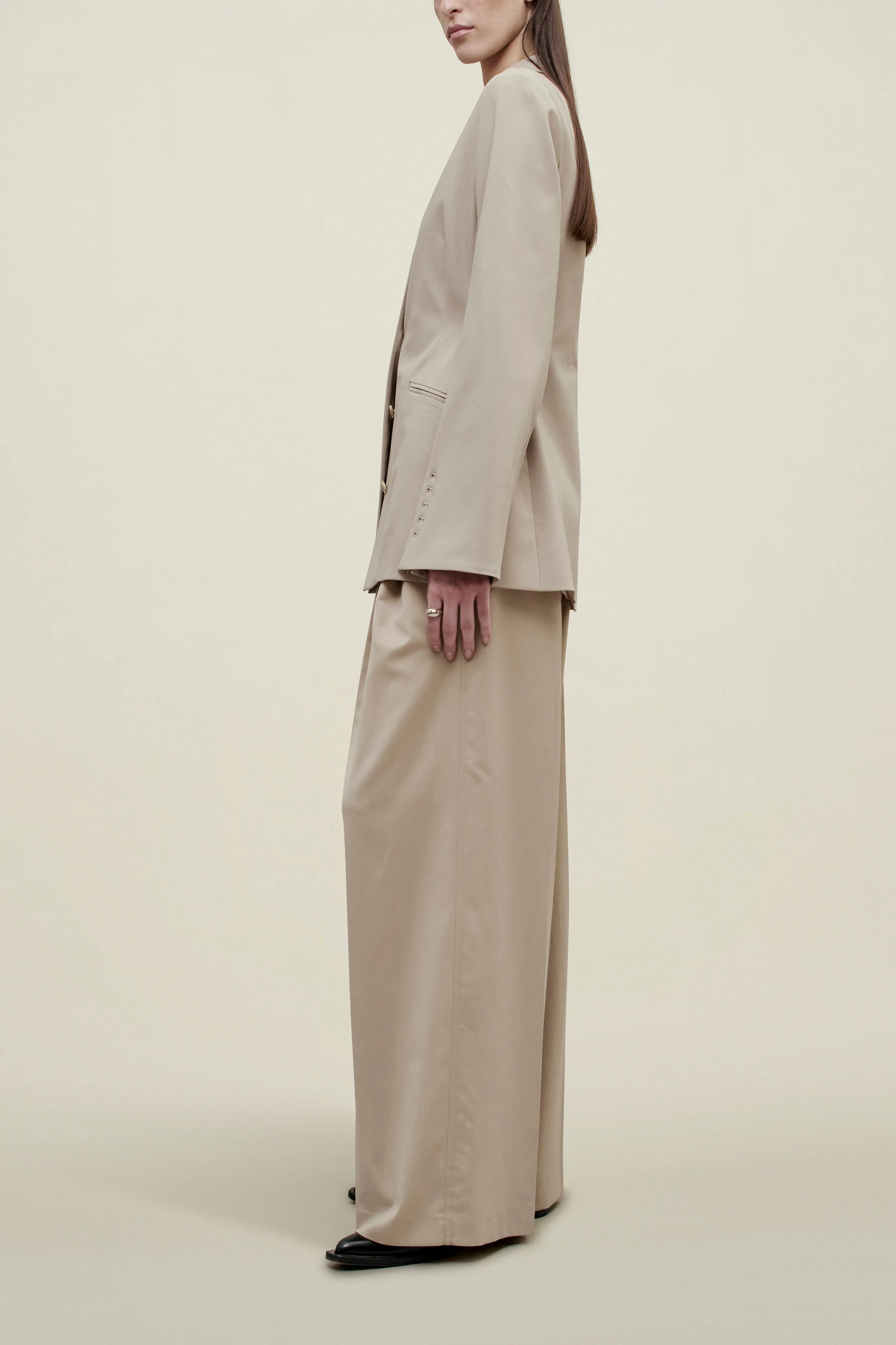 Benny Longline Blazer in Tropical Wool sold by Kall Meyer product image thumbnail 5