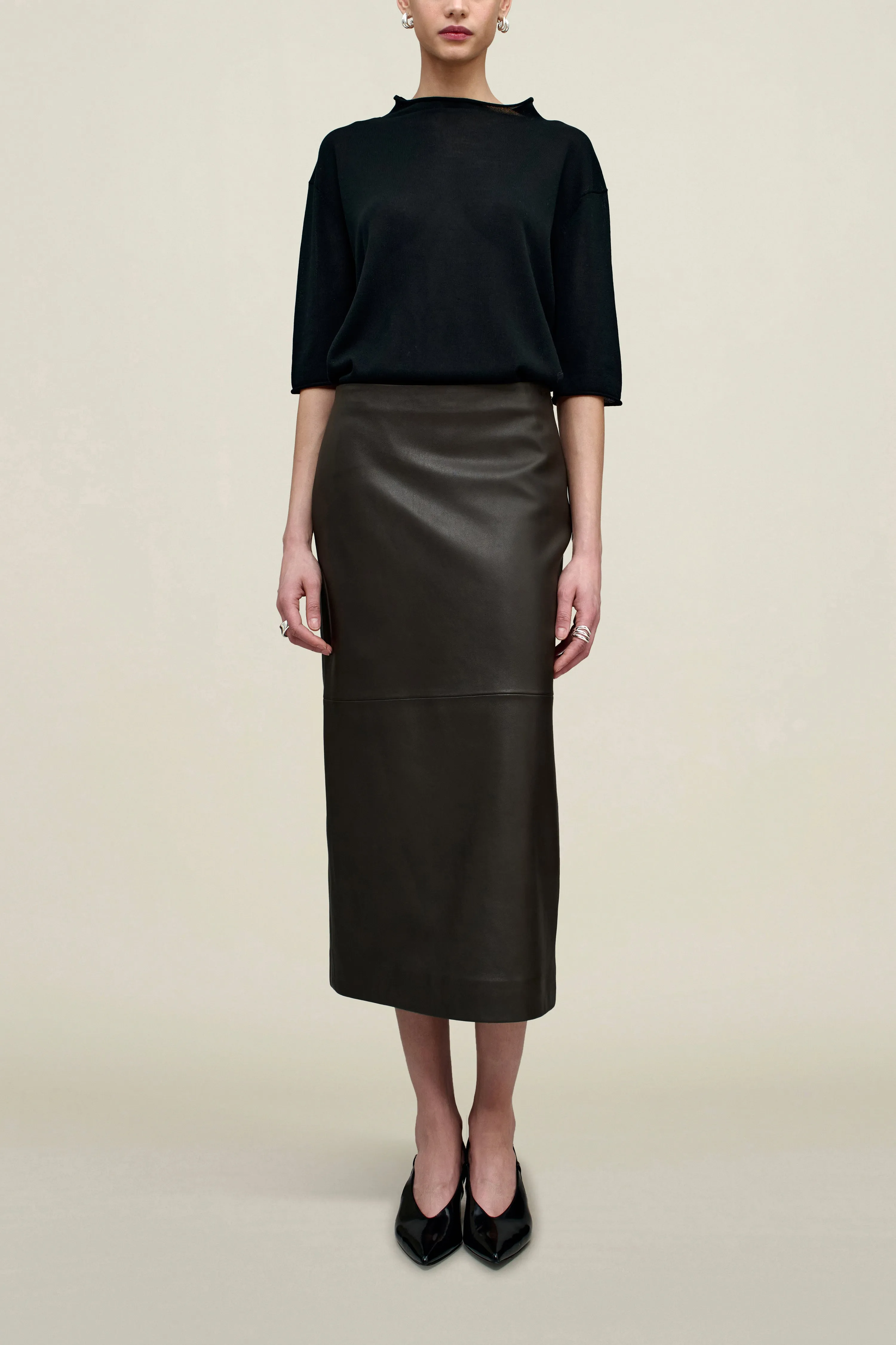 Emilee Pencil Skirt in Lambskin sold by Kall Meyer product image thumbnail 3