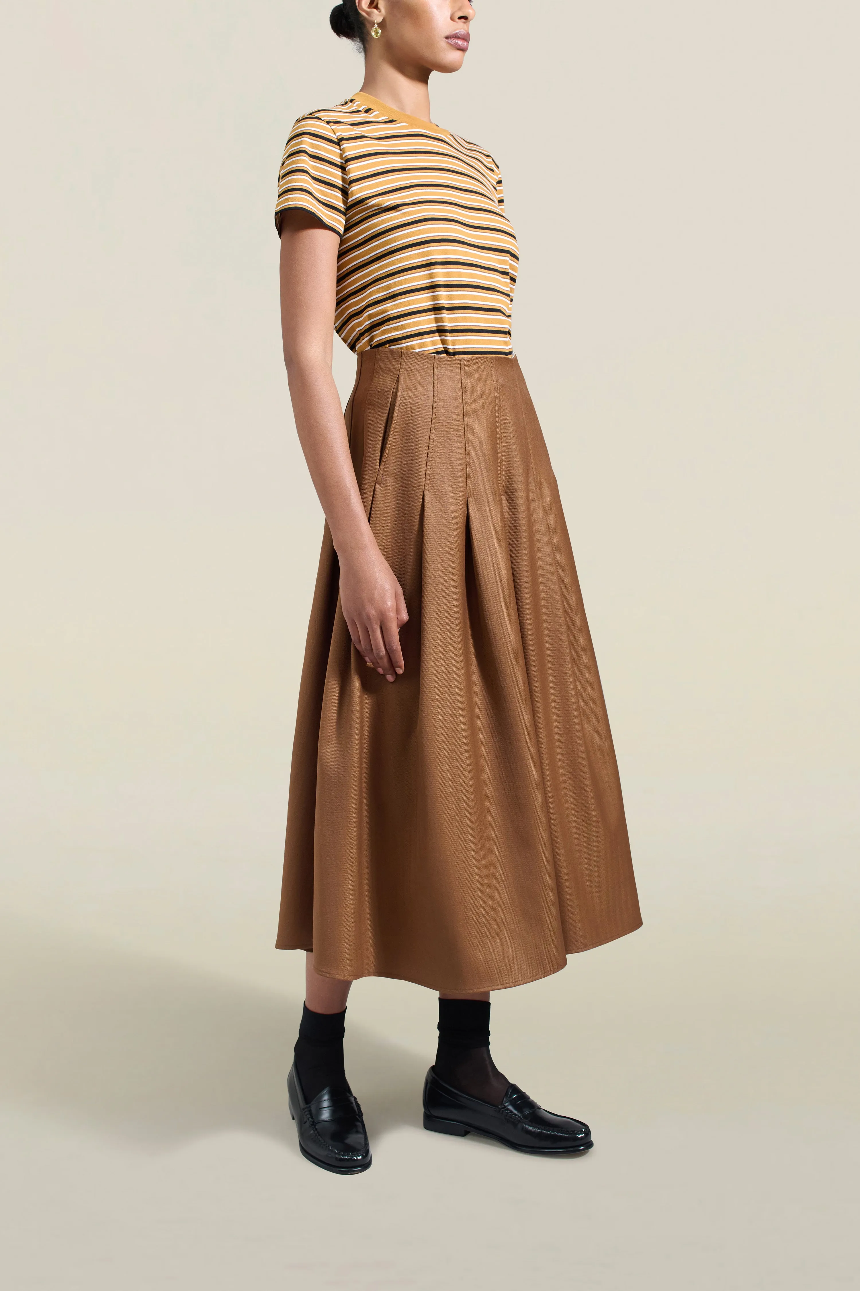 Dakota Pleated Skirt in Toffee Tropical Wool sold by Kall Meyer product image thumbnail 4