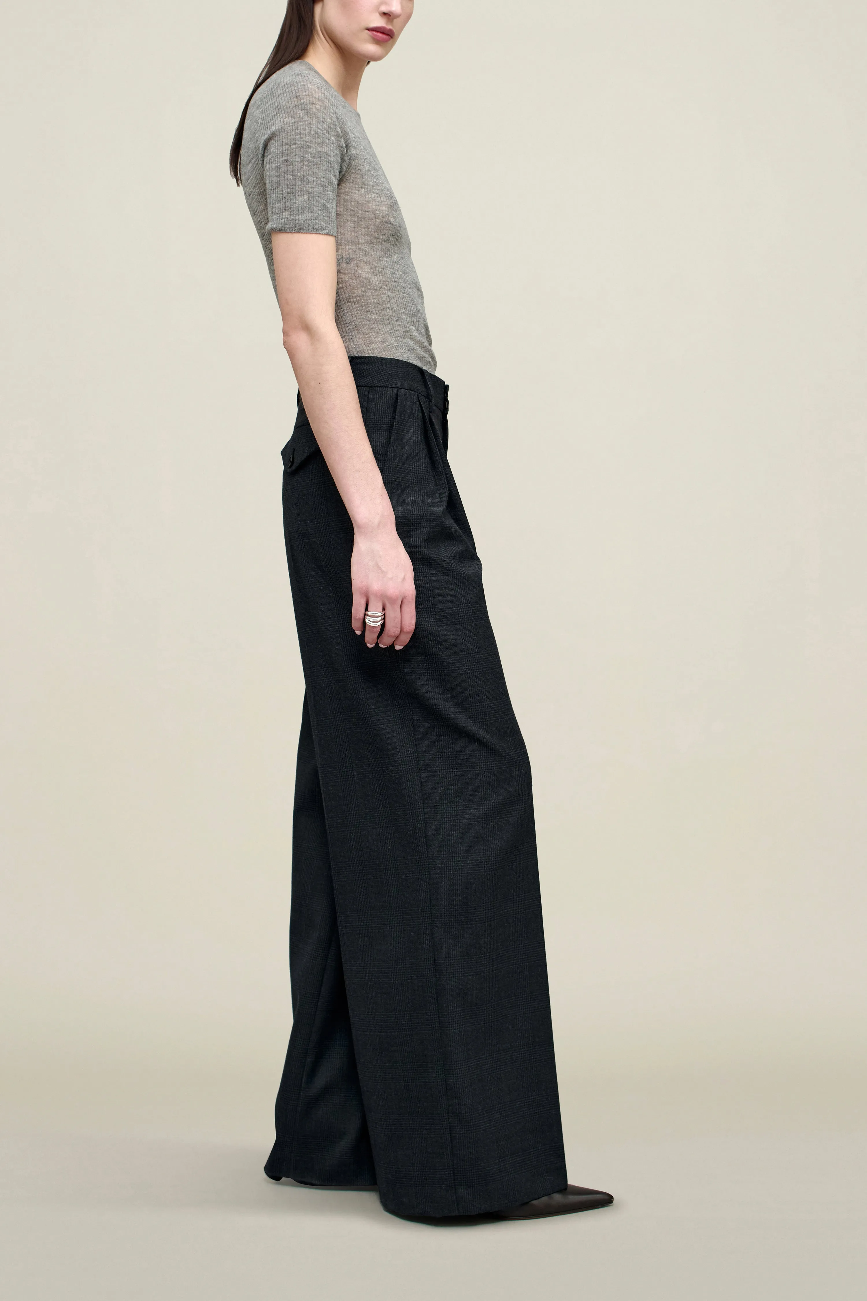 Roxana Low-Rise Trouser in Light Wool Suiting sold by Kall Meyer product image thumbnail 5
