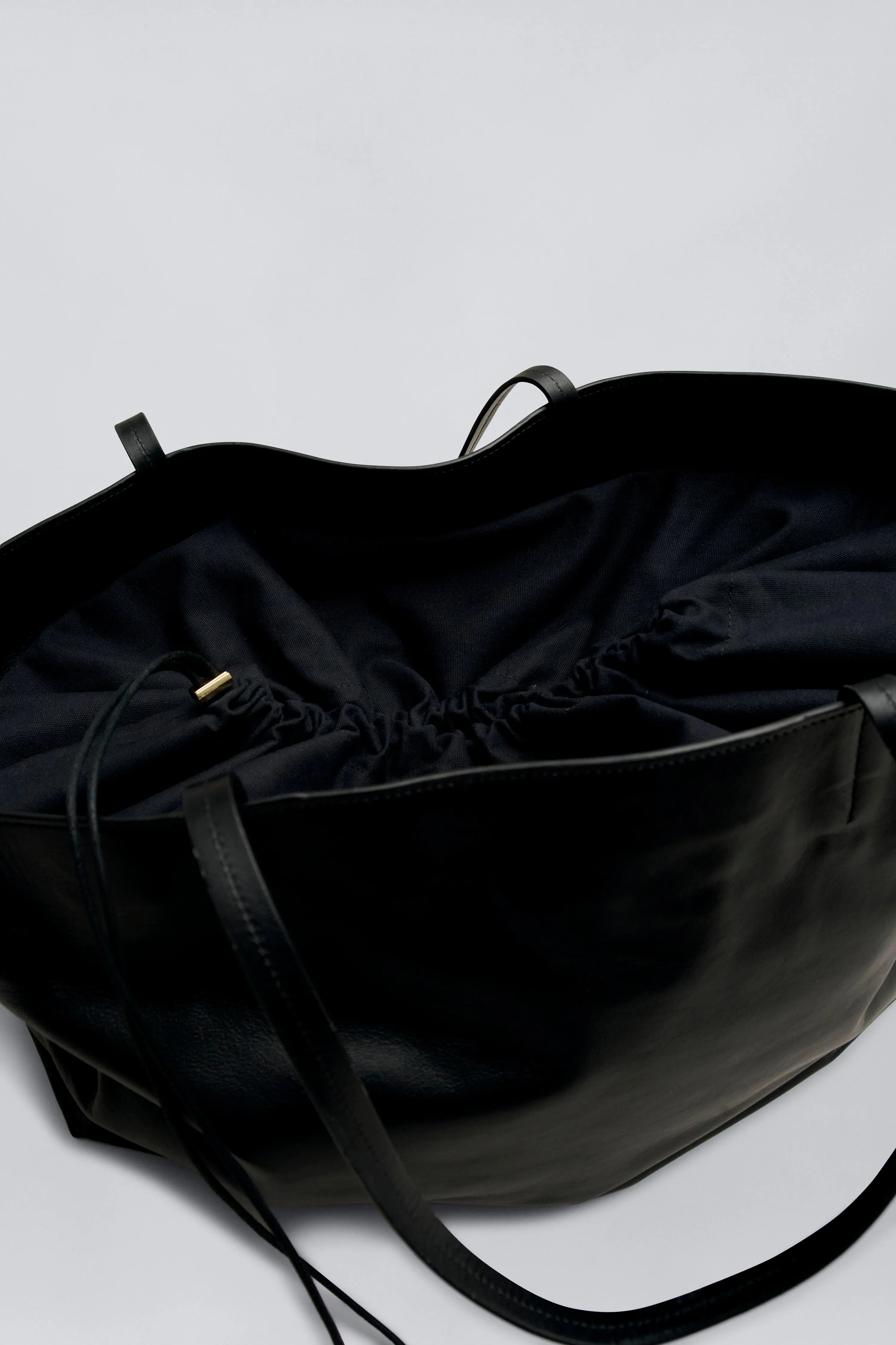 Weekender Bag in Leather sold by Kall Meyer product image thumbnail 5