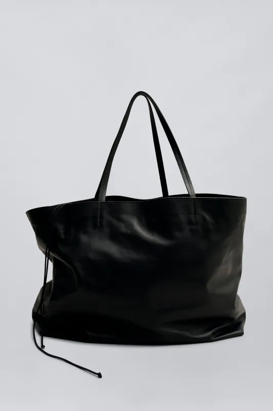 Weekender Bag in Leather sold by Kall Meyer