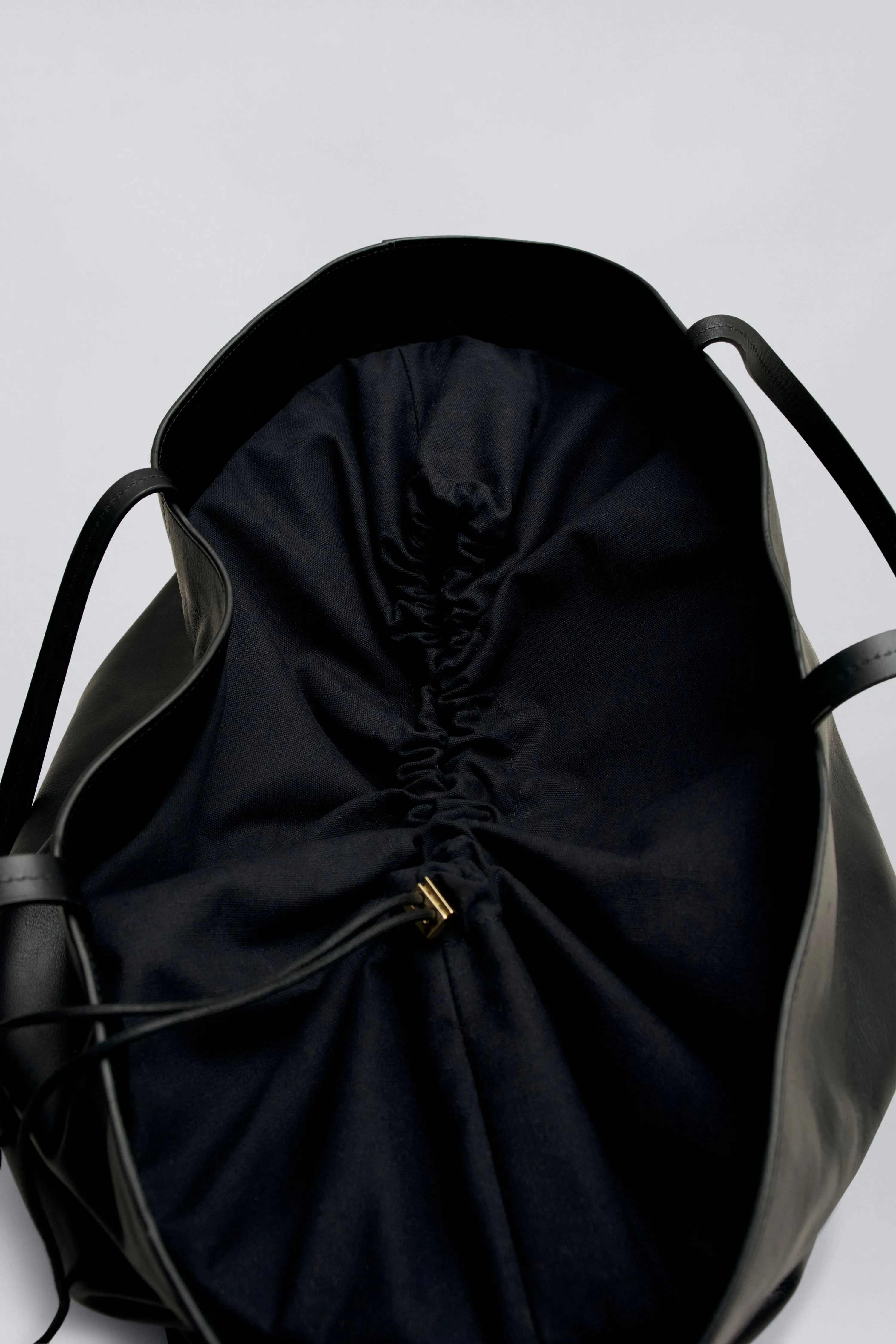 Weekender Bag in Leather sold by Kall Meyer product image thumbnail 4