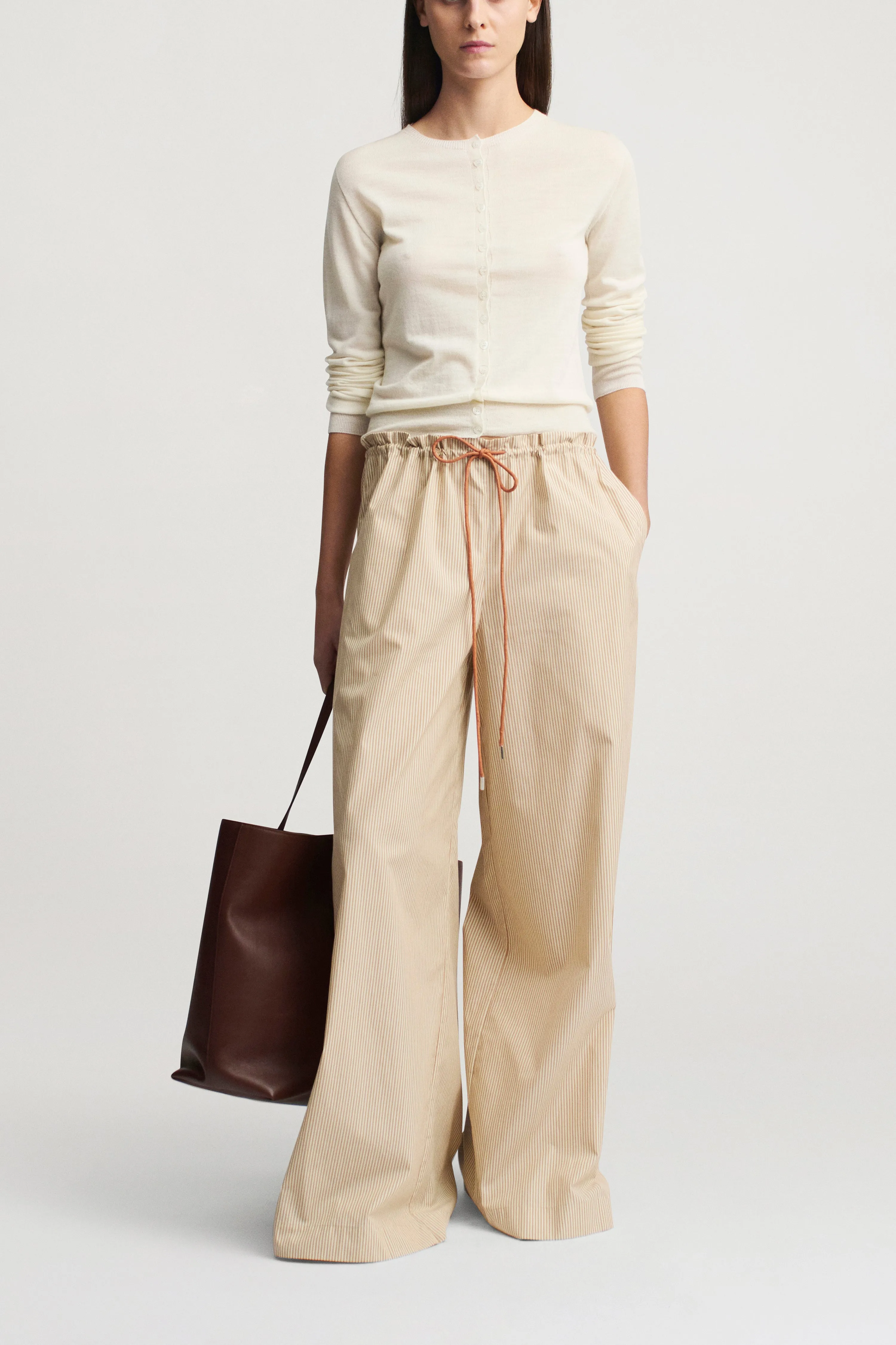 Crosby Seamless Cardigan in Superfine Merino sold by Kall Meyer product image thumbnail 2