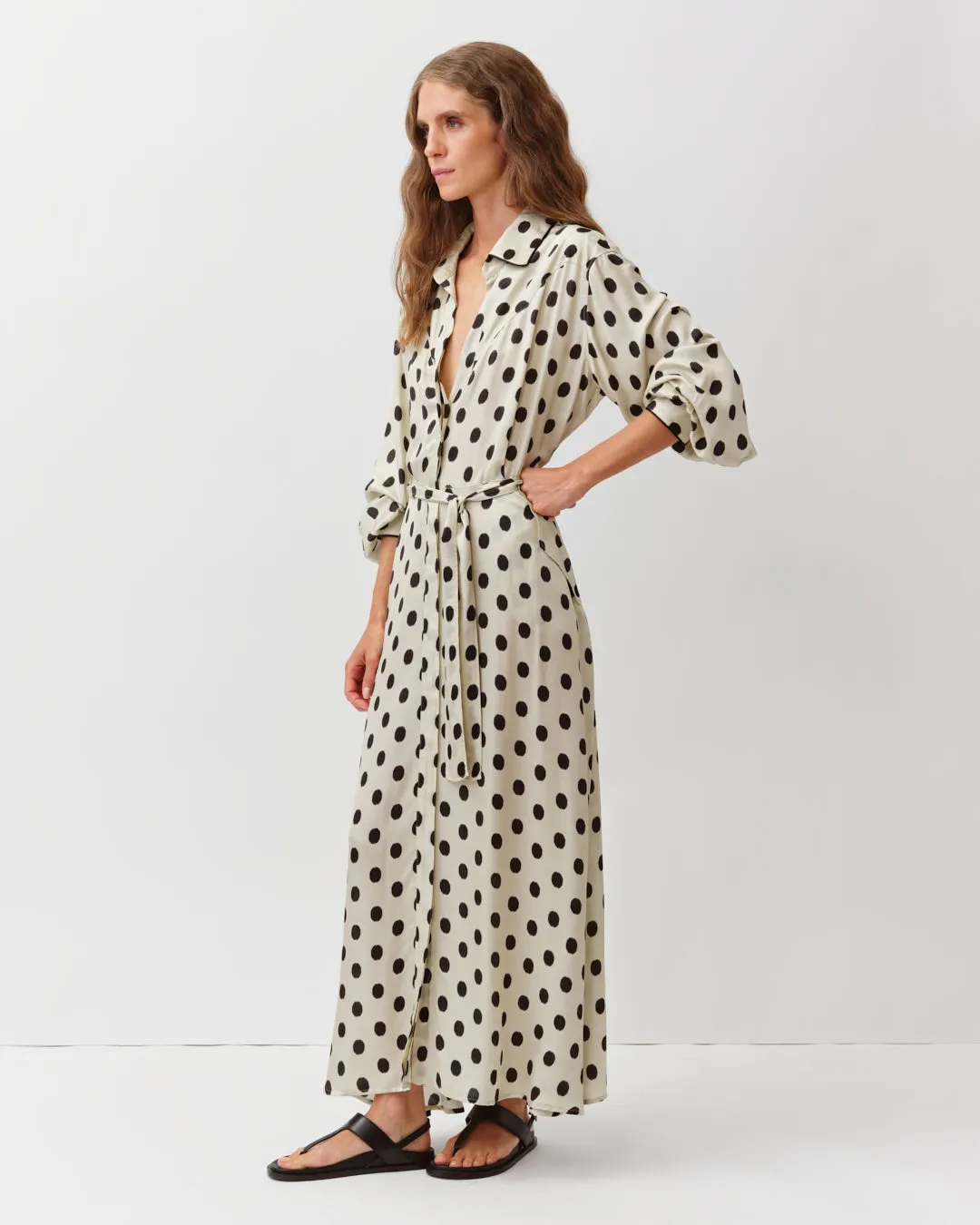 ROBE RAVIA sold by Diega