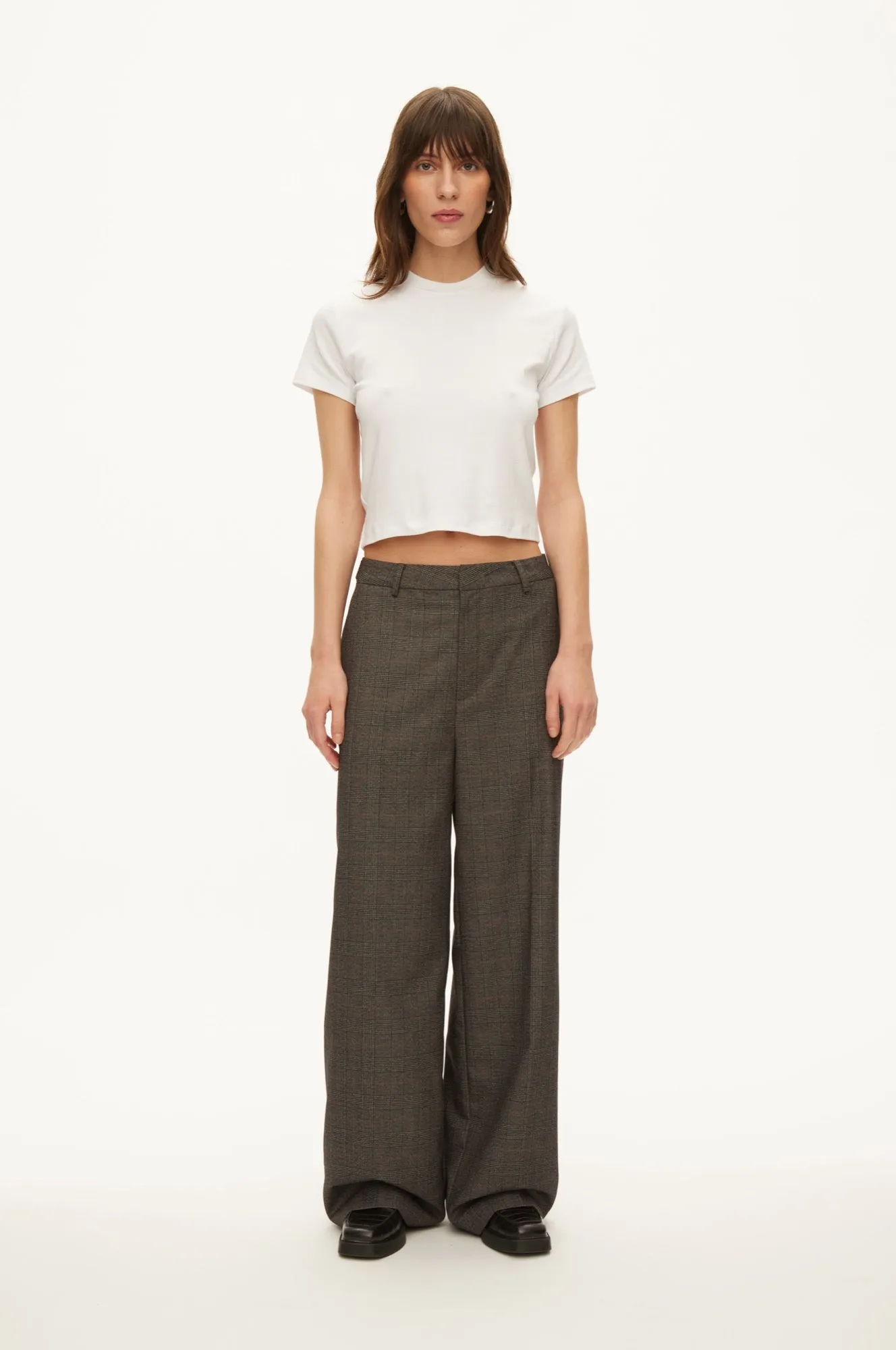 Amy Tee sold by oval square