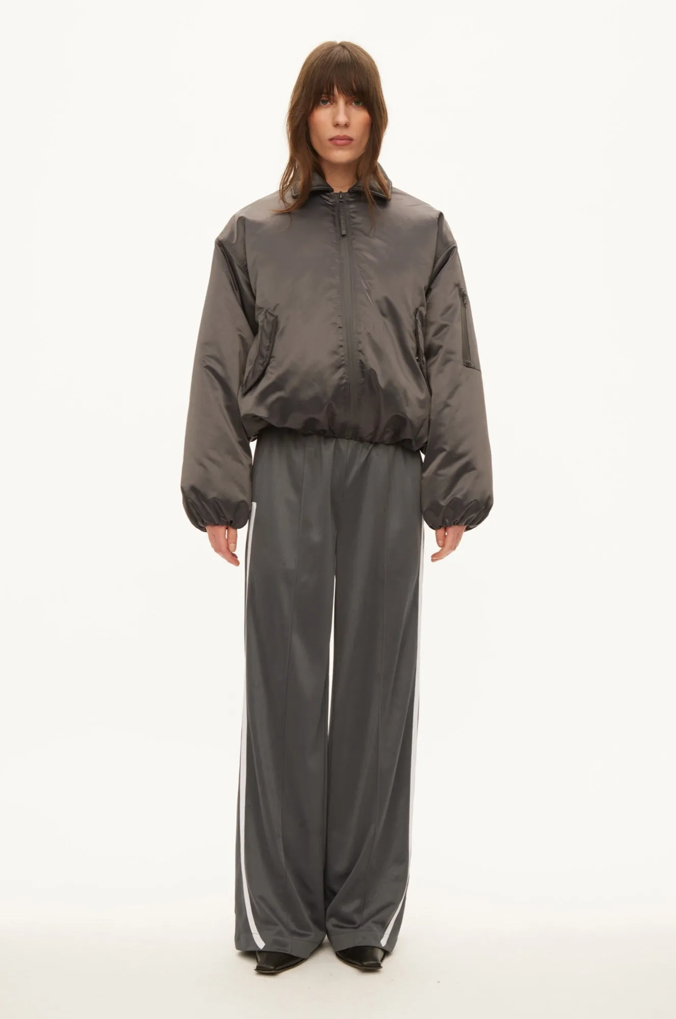 Blink bomber sold by oval square