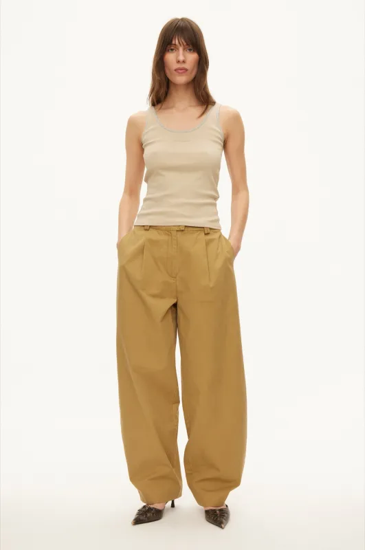 Safari trousers made by oval square