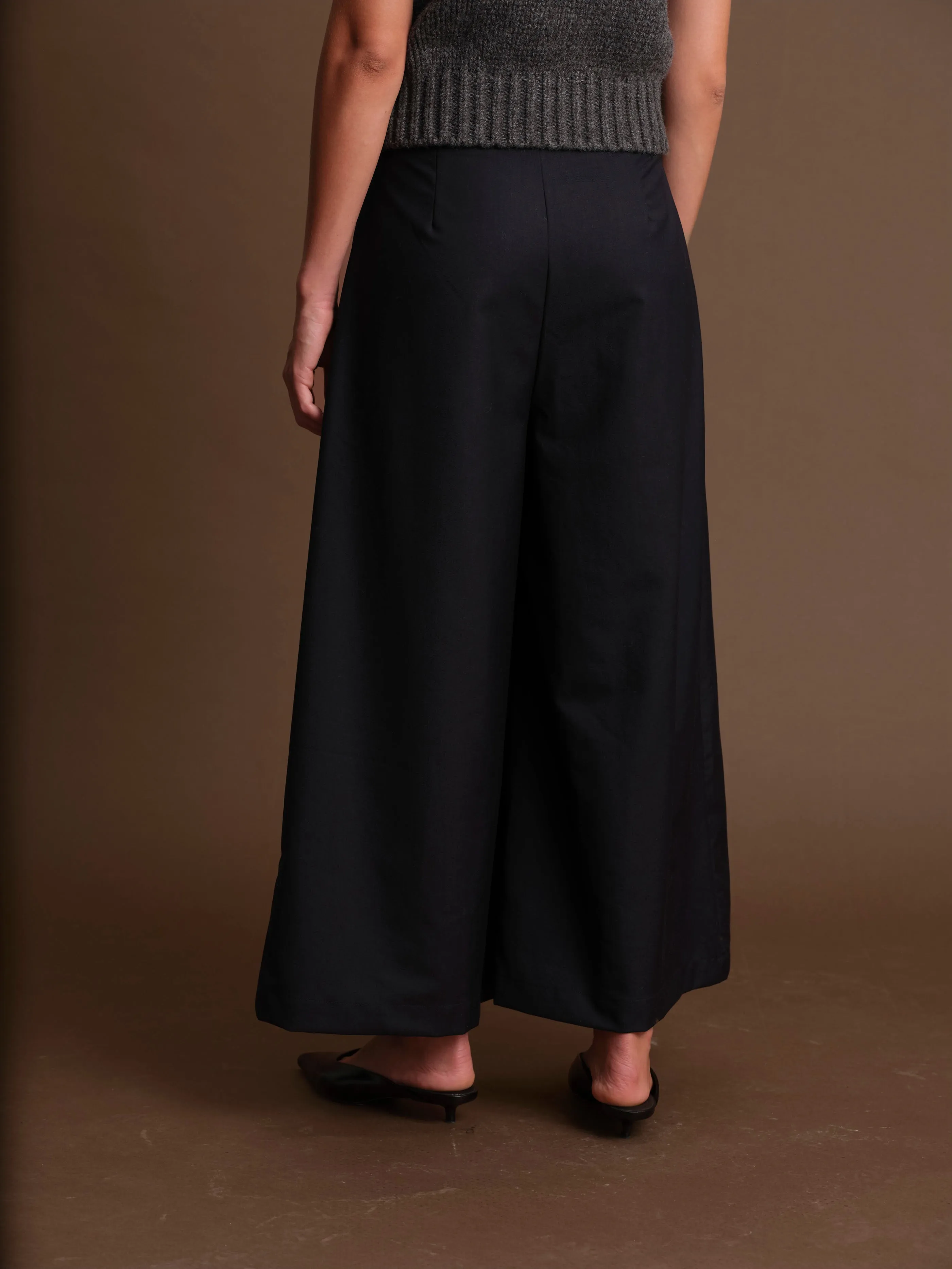 MARTIN PANTS sold by Dèluc product image thumbnail 4