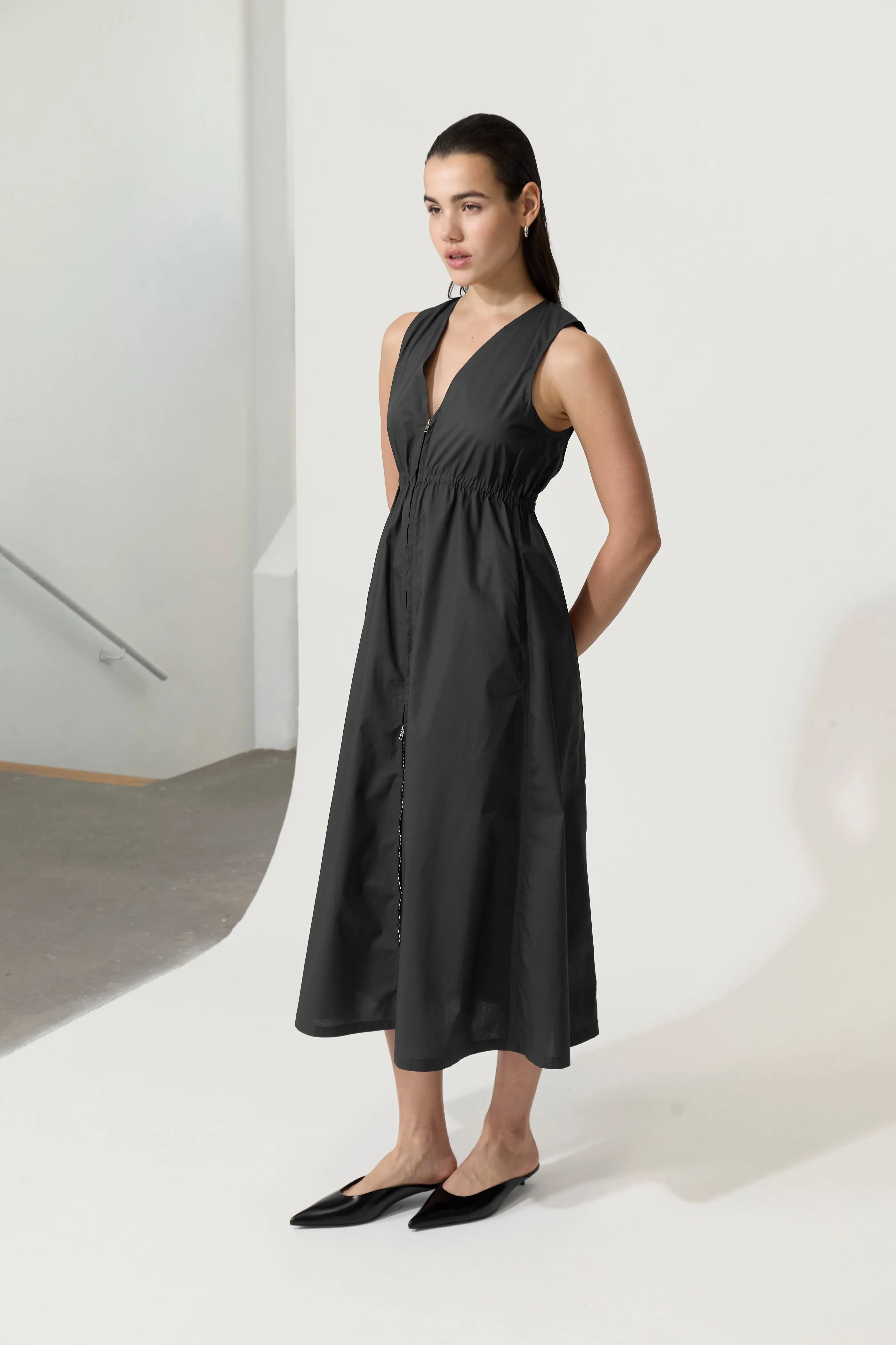 RUBBENS DRESS sold by Dèluc product image thumbnail 2