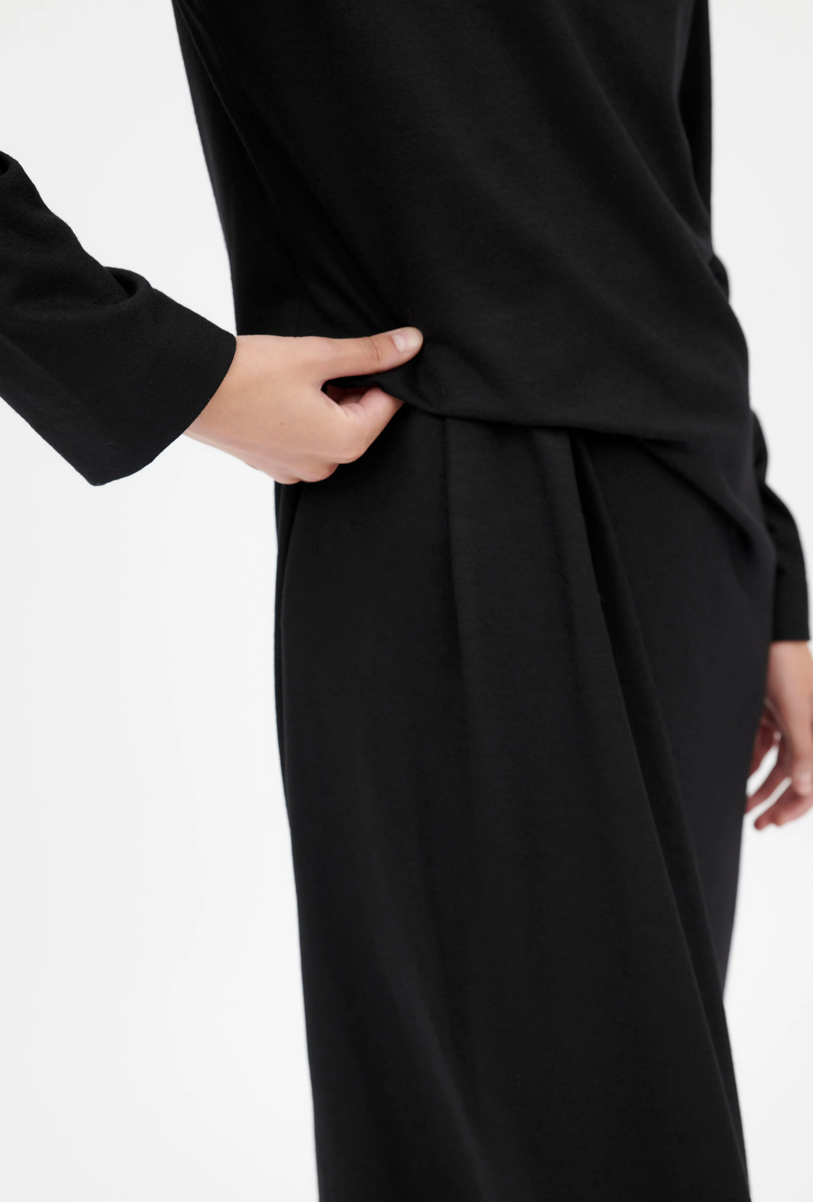 Light Wool Jersey Kleid, Jet Black sold by ODEEH product image thumbnail 3