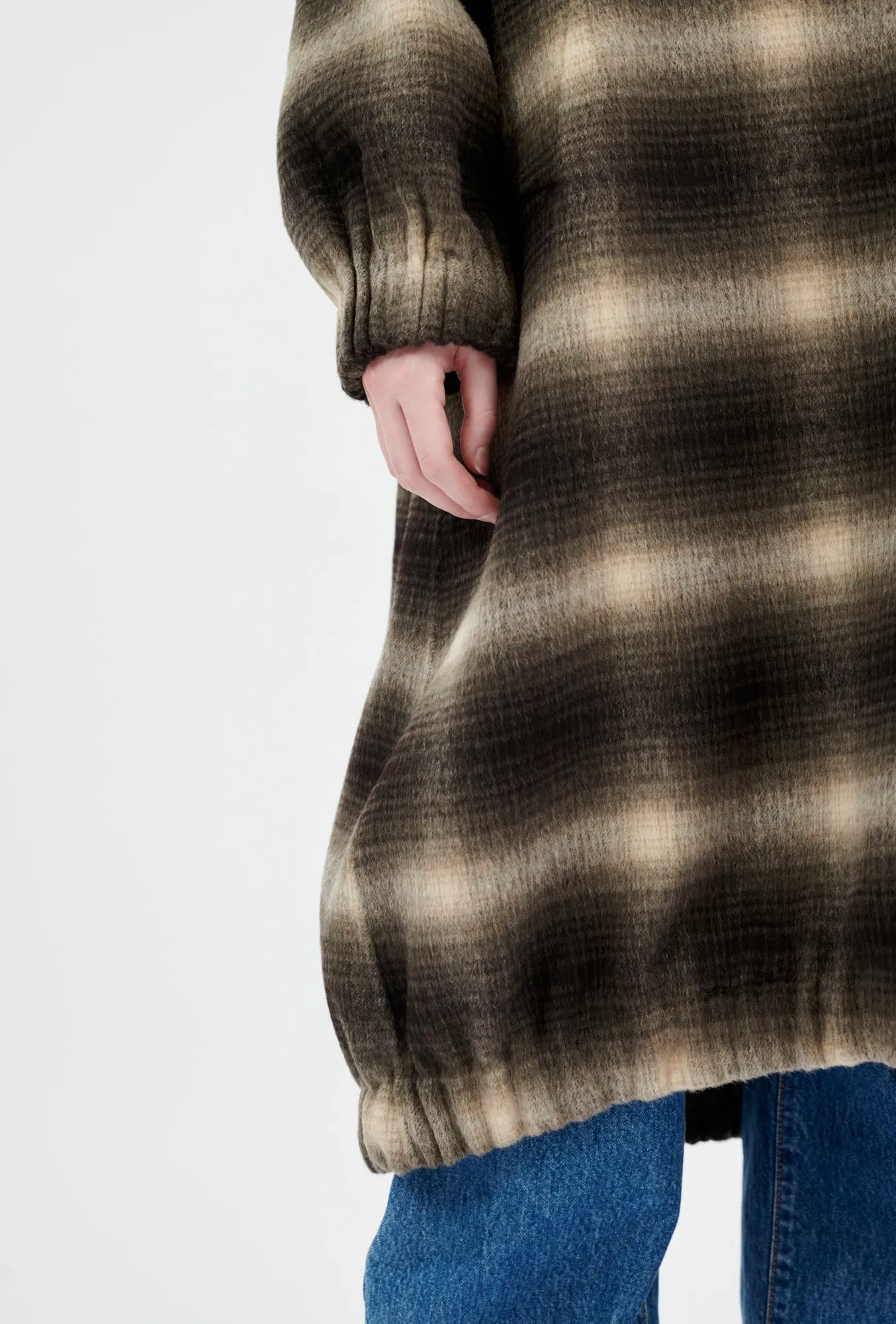 Shadow Check Double Face Mantel, Fango sold by ODEEH product image thumbnail 4