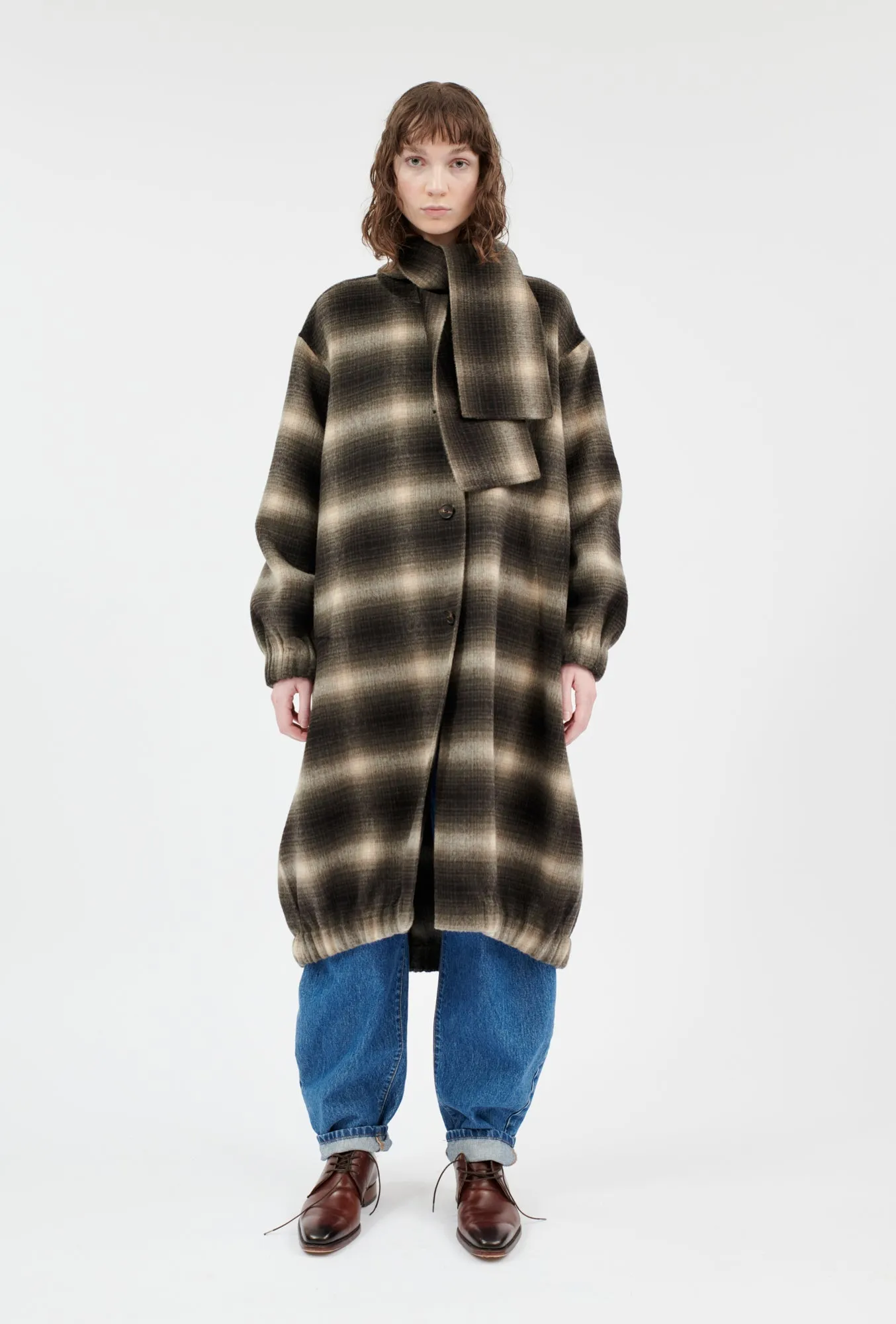 Shadow Check Double Face Mantel, Fango sold by ODEEH