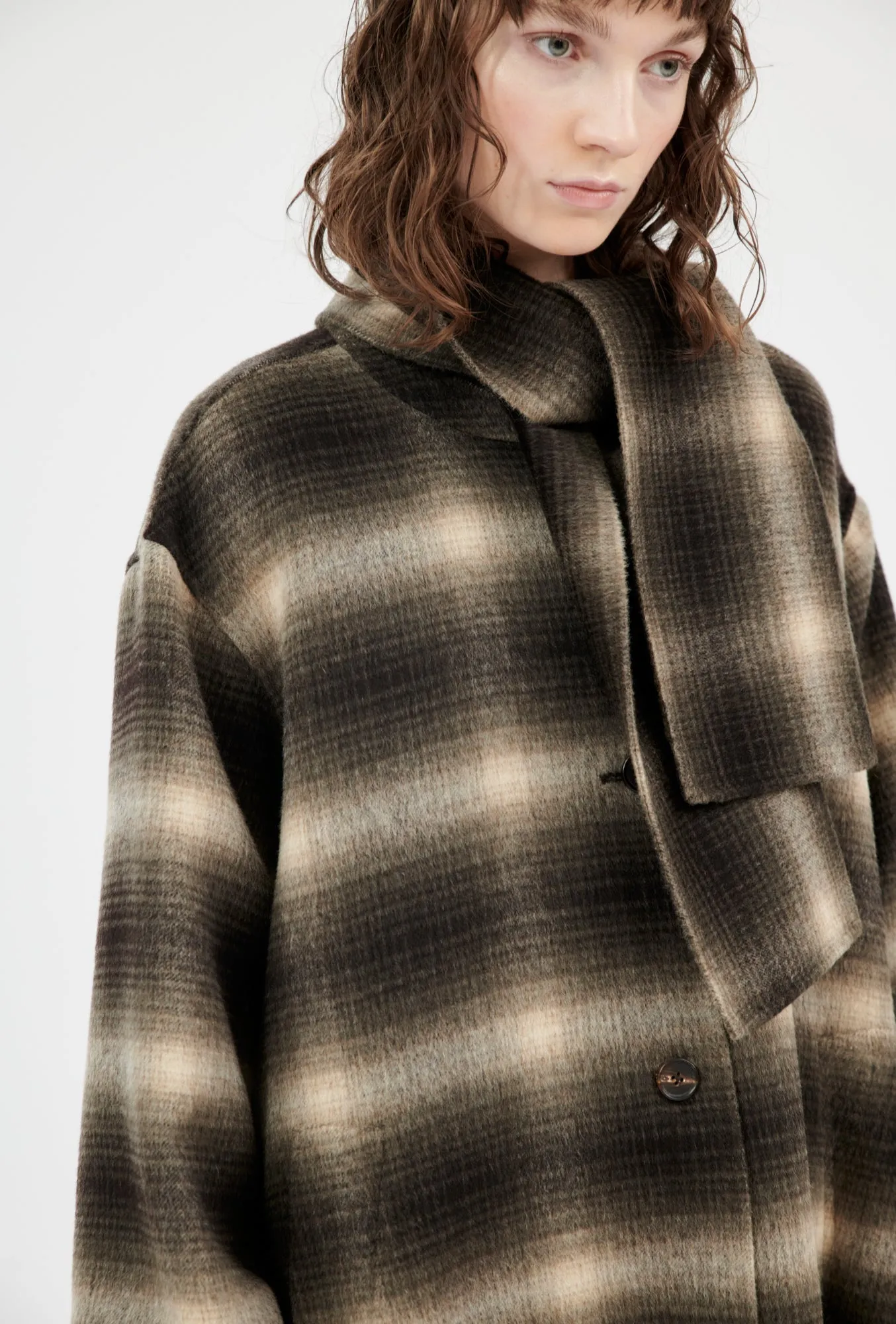 Shadow Check Double Face Mantel, Fango sold by ODEEH product image thumbnail 5