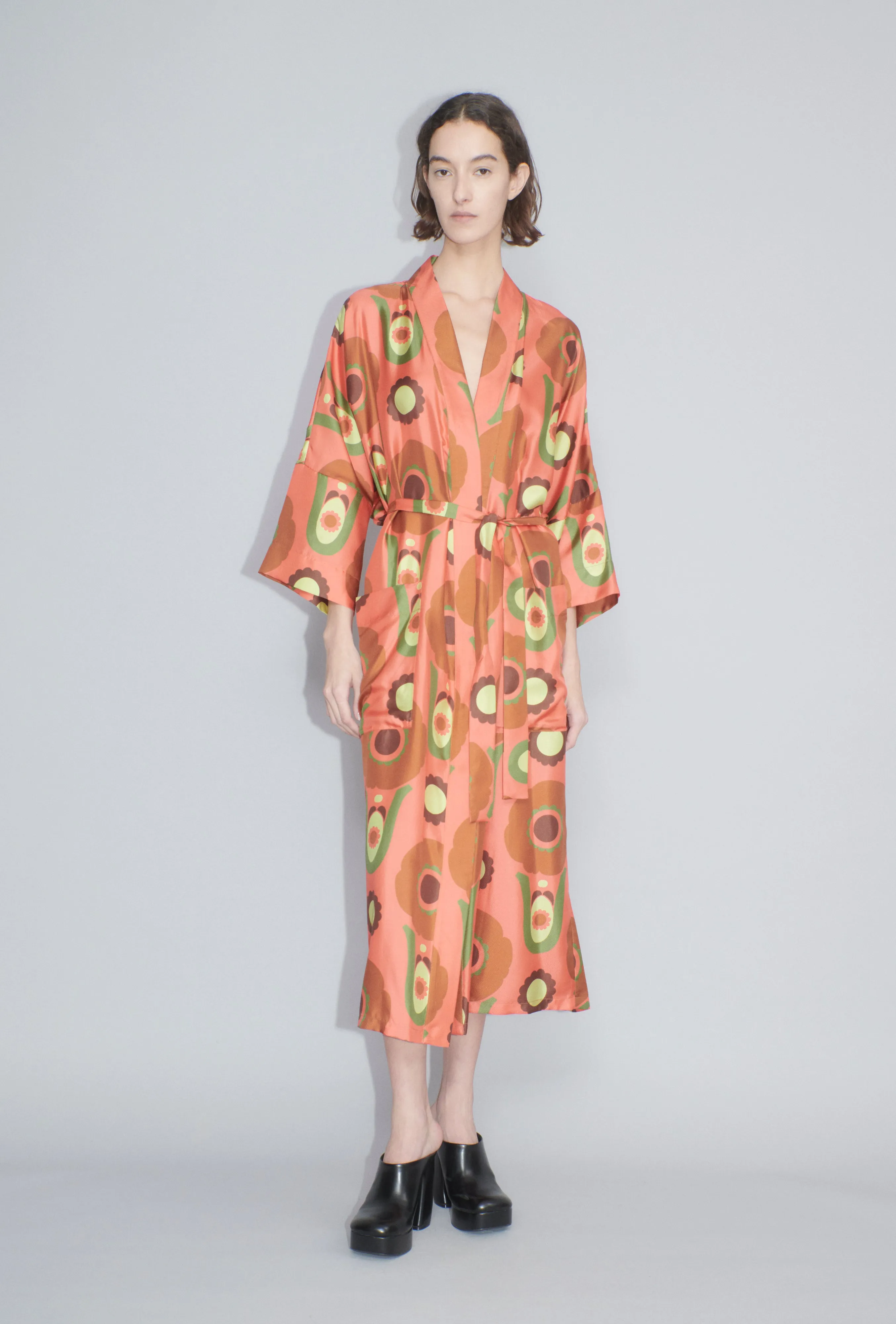 Folklore Flowers Twill Kimono, Tangerine sold by ODEEH product image thumbnail 2