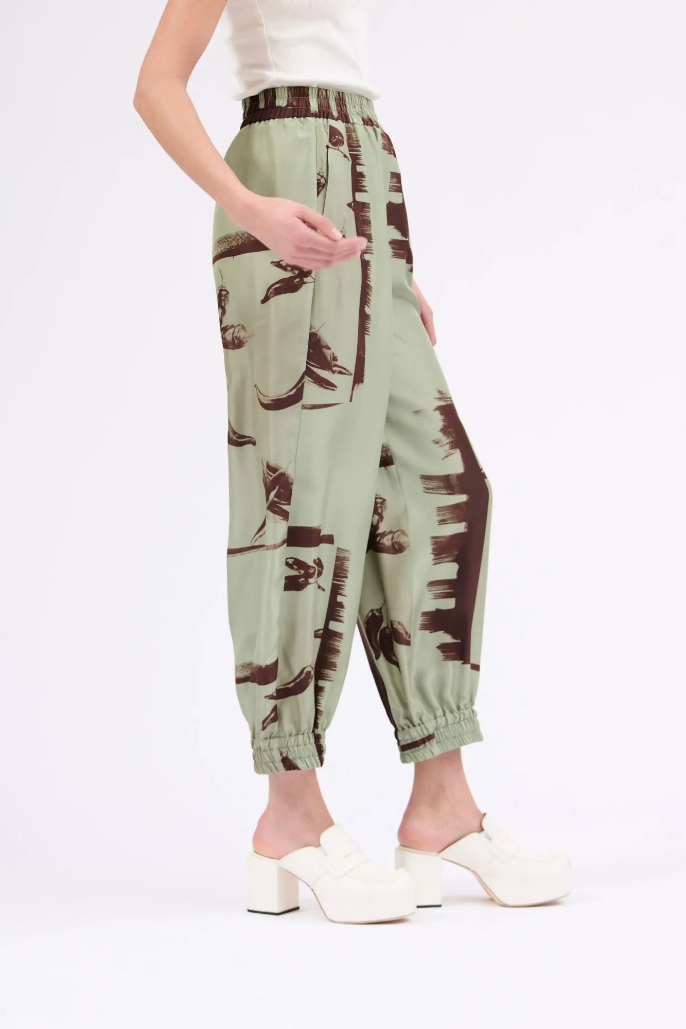 Aquarell Chillies Hose, Sage sold by ODEEH product image thumbnail 2