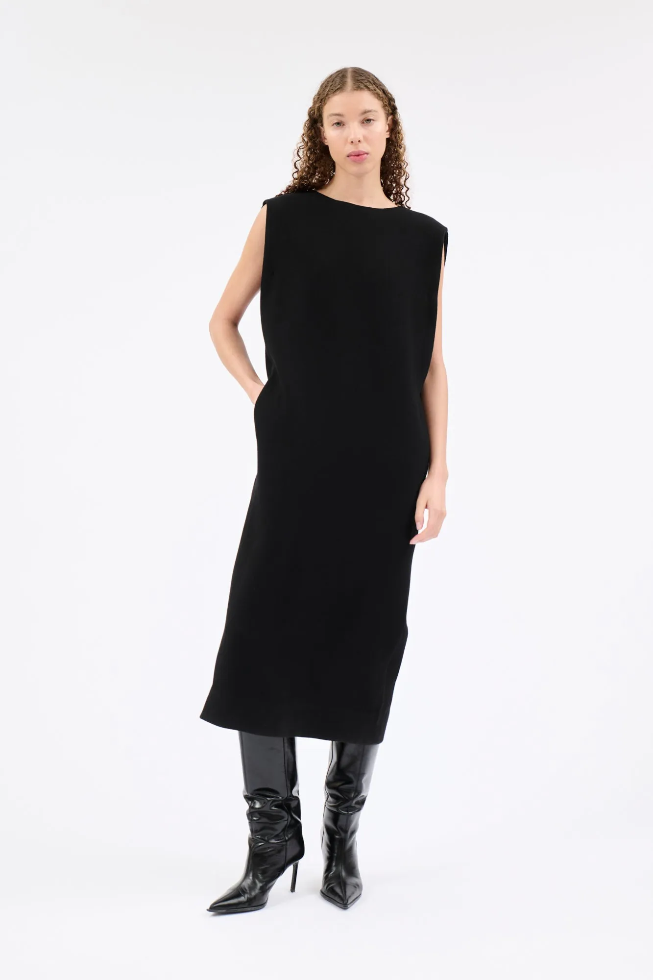 HEAVY GEORGETTE Kleid, Jet Black sold by ODEEH