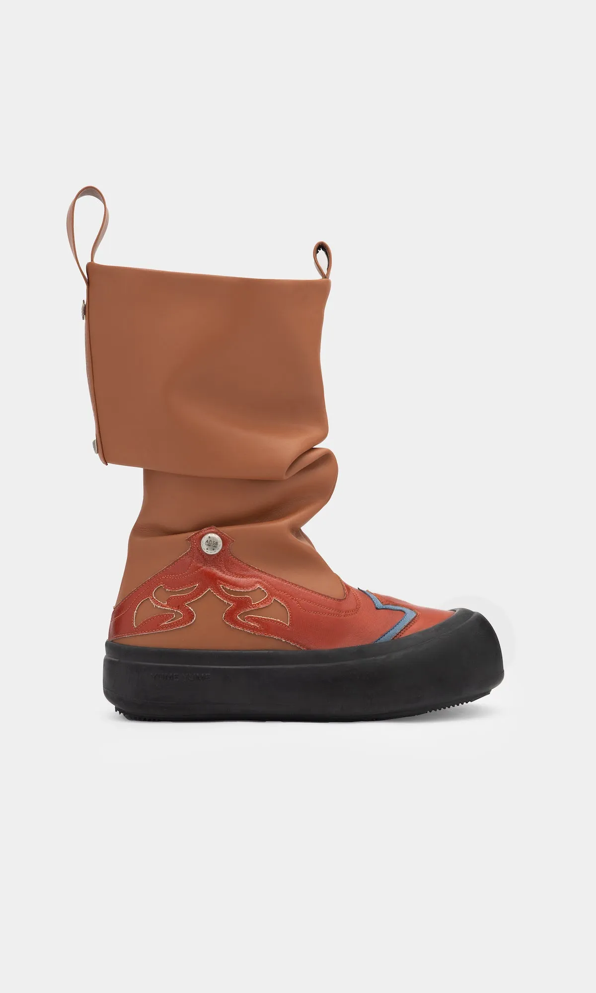 Low Fisherman boot sold by YUME YUME