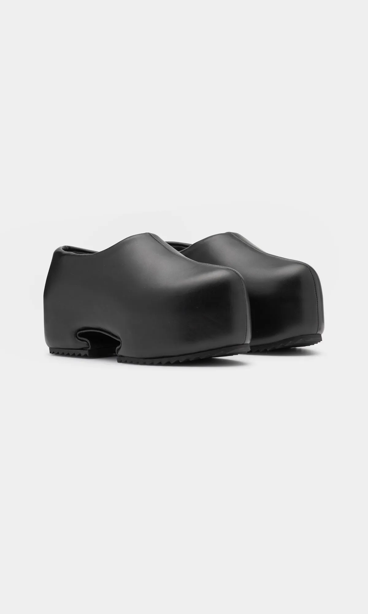 Clog sold by YUME YUME