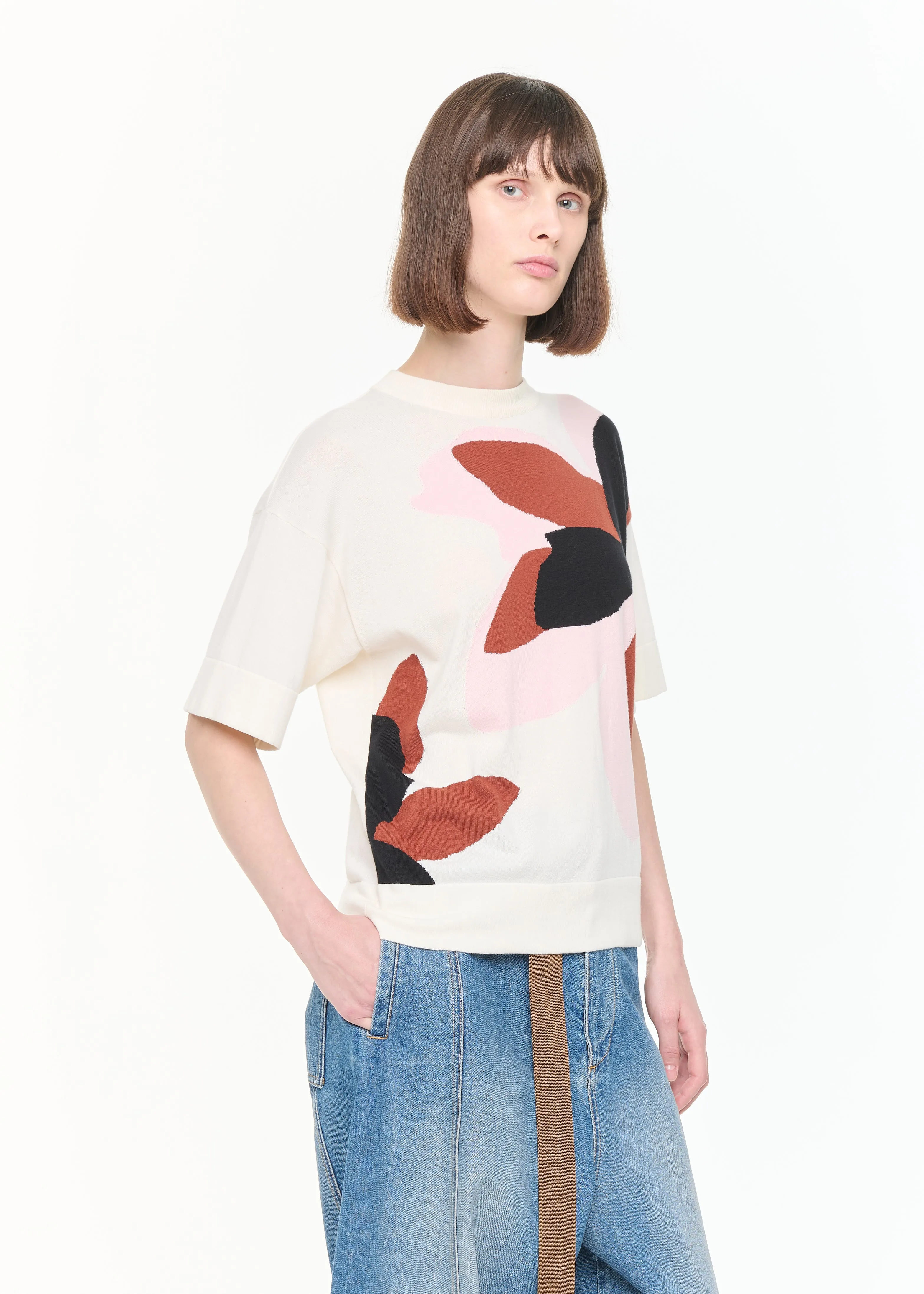 WHITE FLORAL INTARSIA SHORT SLEEVE KNIT sold by Plan C product image thumbnail 4
