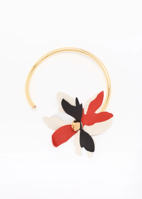 GOLD CHOCKER WITH LEATHER FLOWER made by Plan C