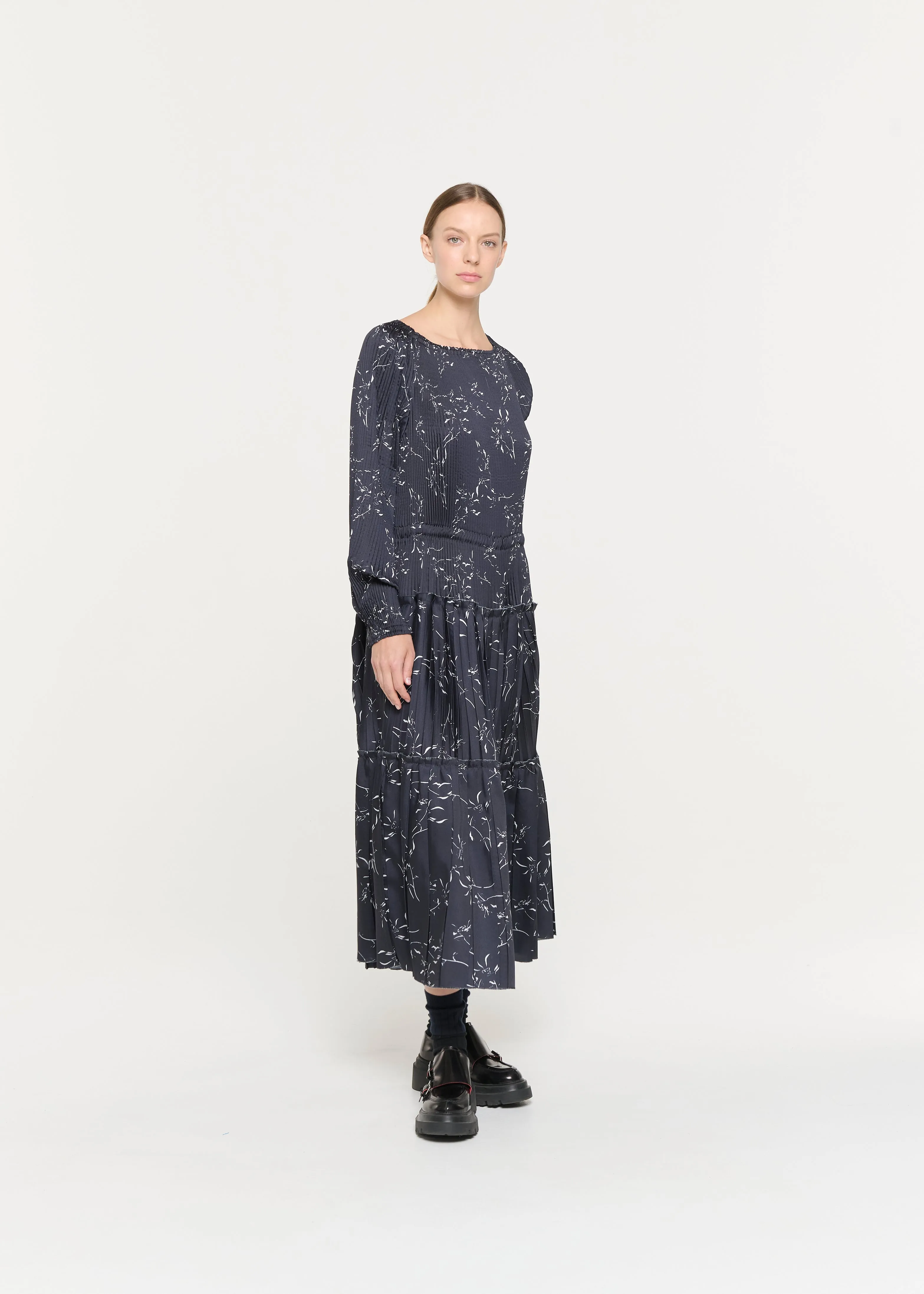 FLOWER PRINT PLEATED DRESS sold by Plan C product image thumbnail 4