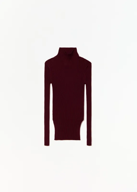 BURGUNDY MERINO TURTLENECK SWEATER sold by Plan C