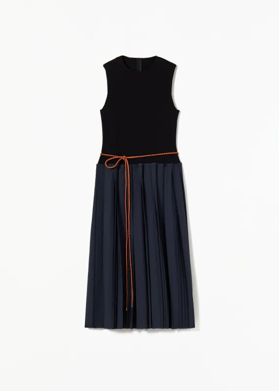 SLEEVELESS DRESS WITH FITTED BODICE made by Plan C