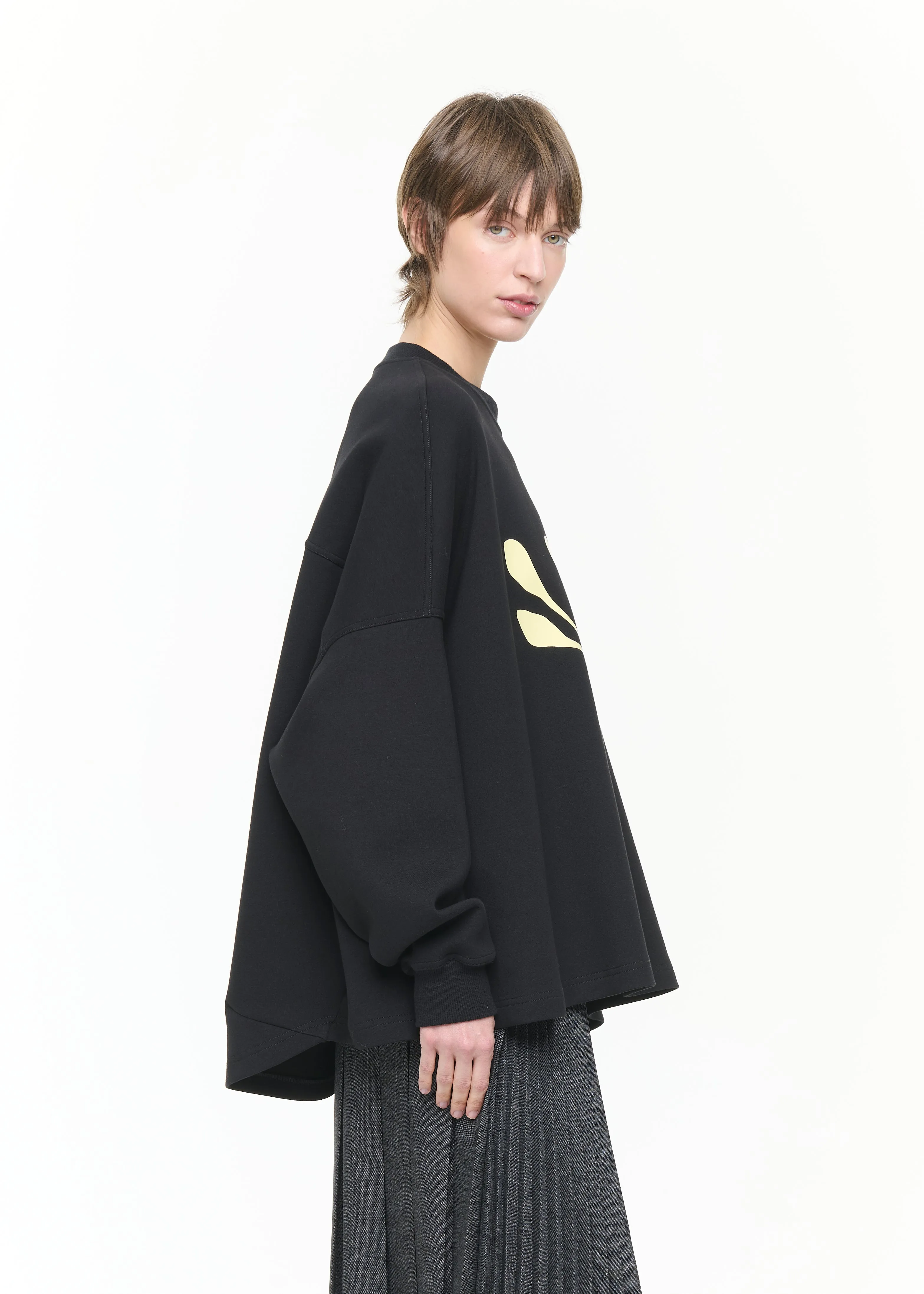 BLACK FLEECE SWEATSHIRT FLOWER PRINT sold by Plan C product image thumbnail 5