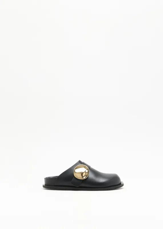BLACK CALFSKIN CLOGS WITH METAL CIRCLE made by Plan C