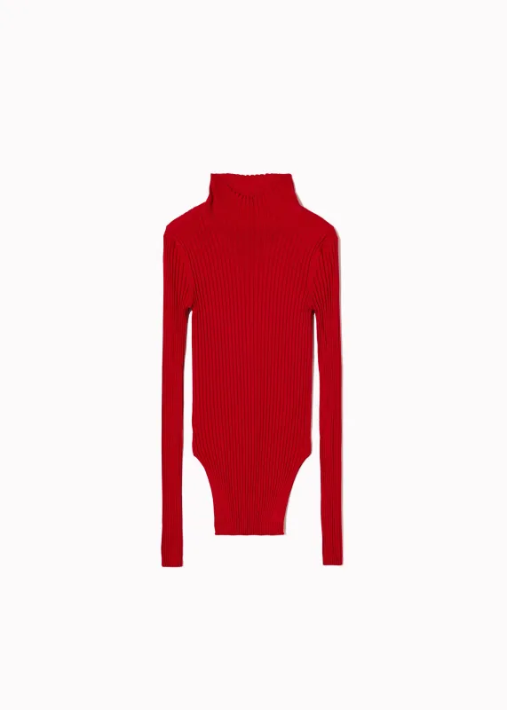 VERMILLION RED RIBBED SILK YARN TURTLENECK TOP made by Plan C