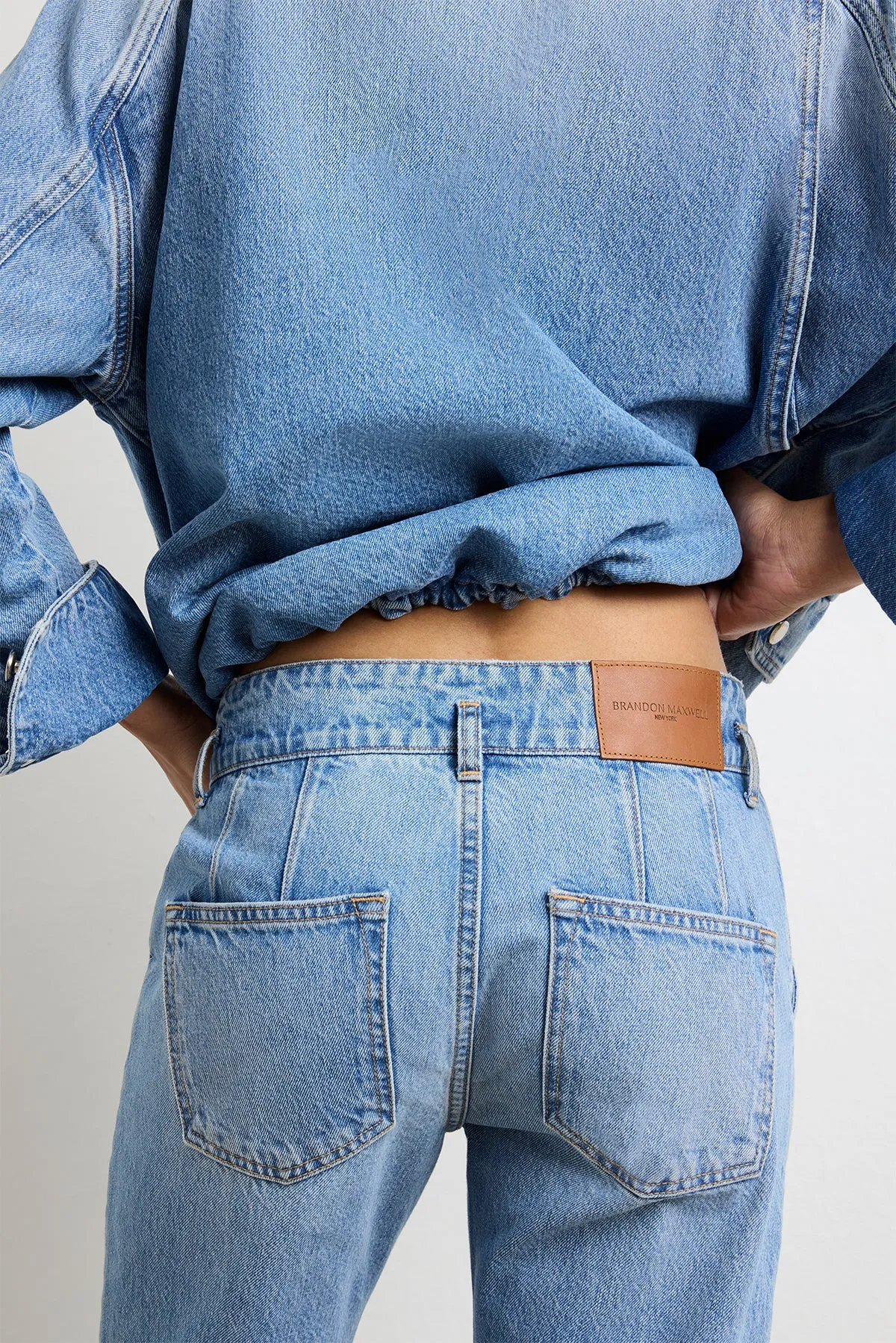 The Belted Alexa Cuffed Denim in Vintage Wash sold by Brandon Maxwell product image thumbnail 4