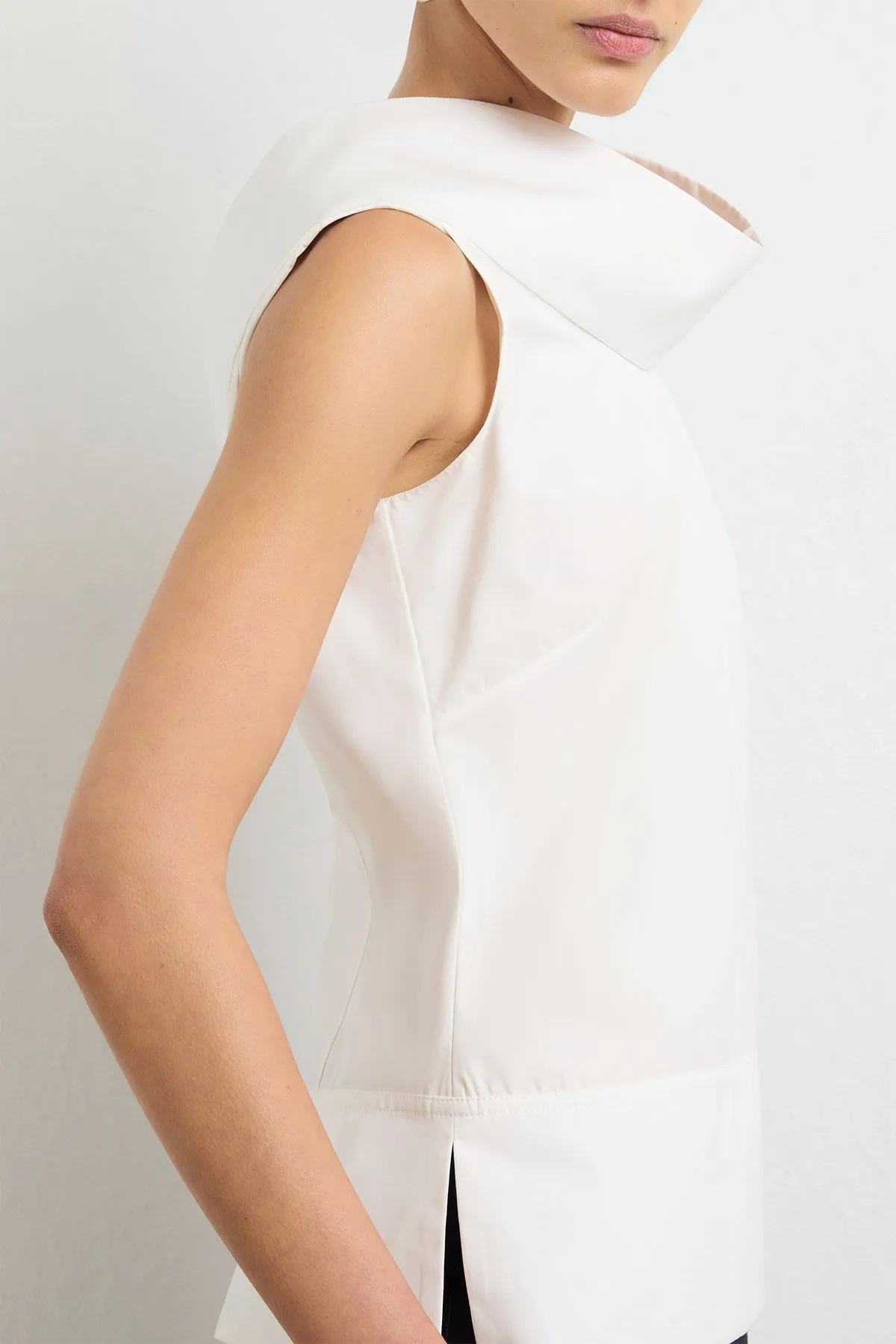 The Bowie Top in White Cotton Poplin sold by Brandon Maxwell product image thumbnail 2