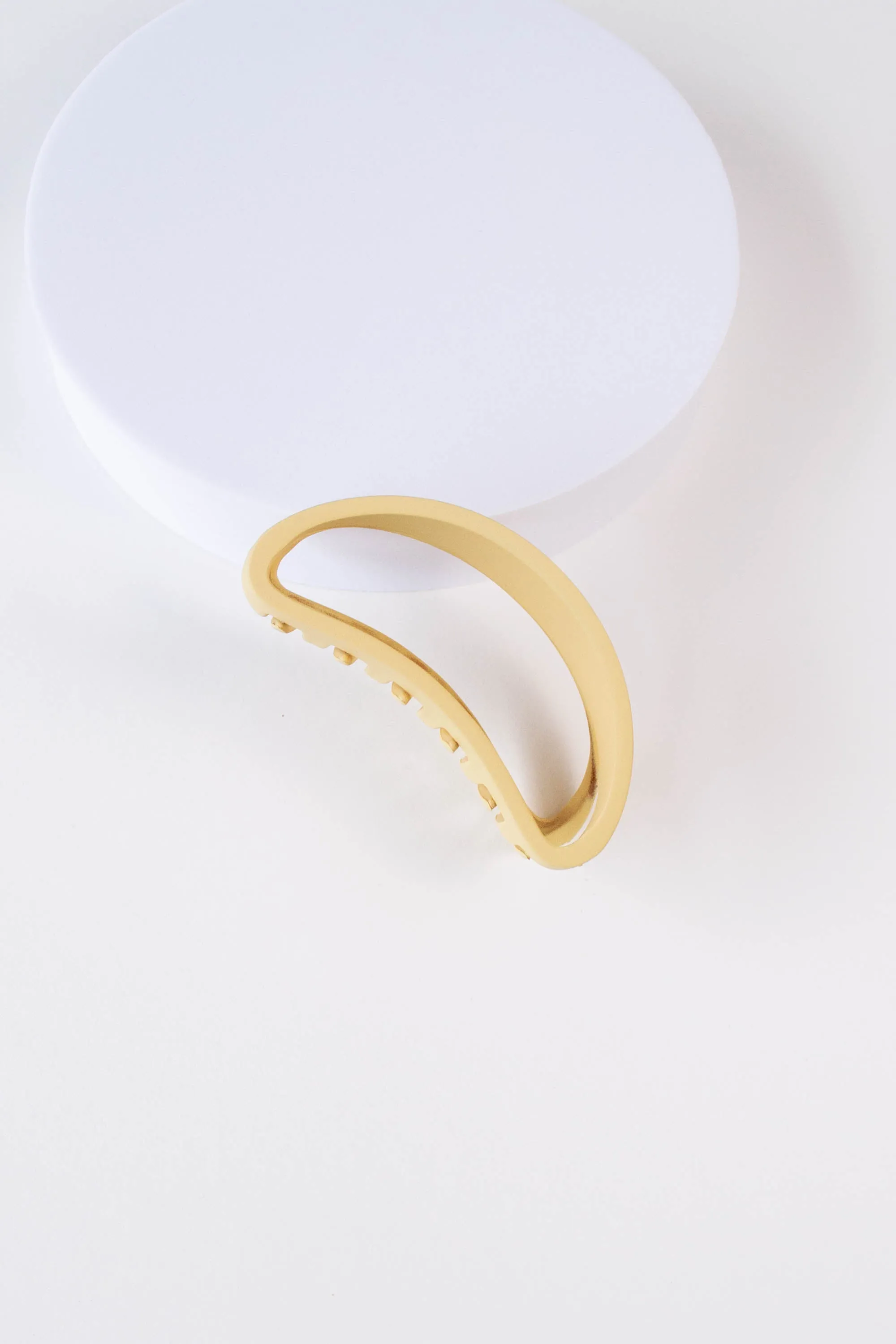 Bean shaped claw Casual design style clip sold by Tiepology product image thumbnail 3