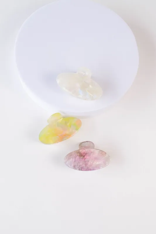 Eco Oval The Rainbow Hair Claw made by Tiepology