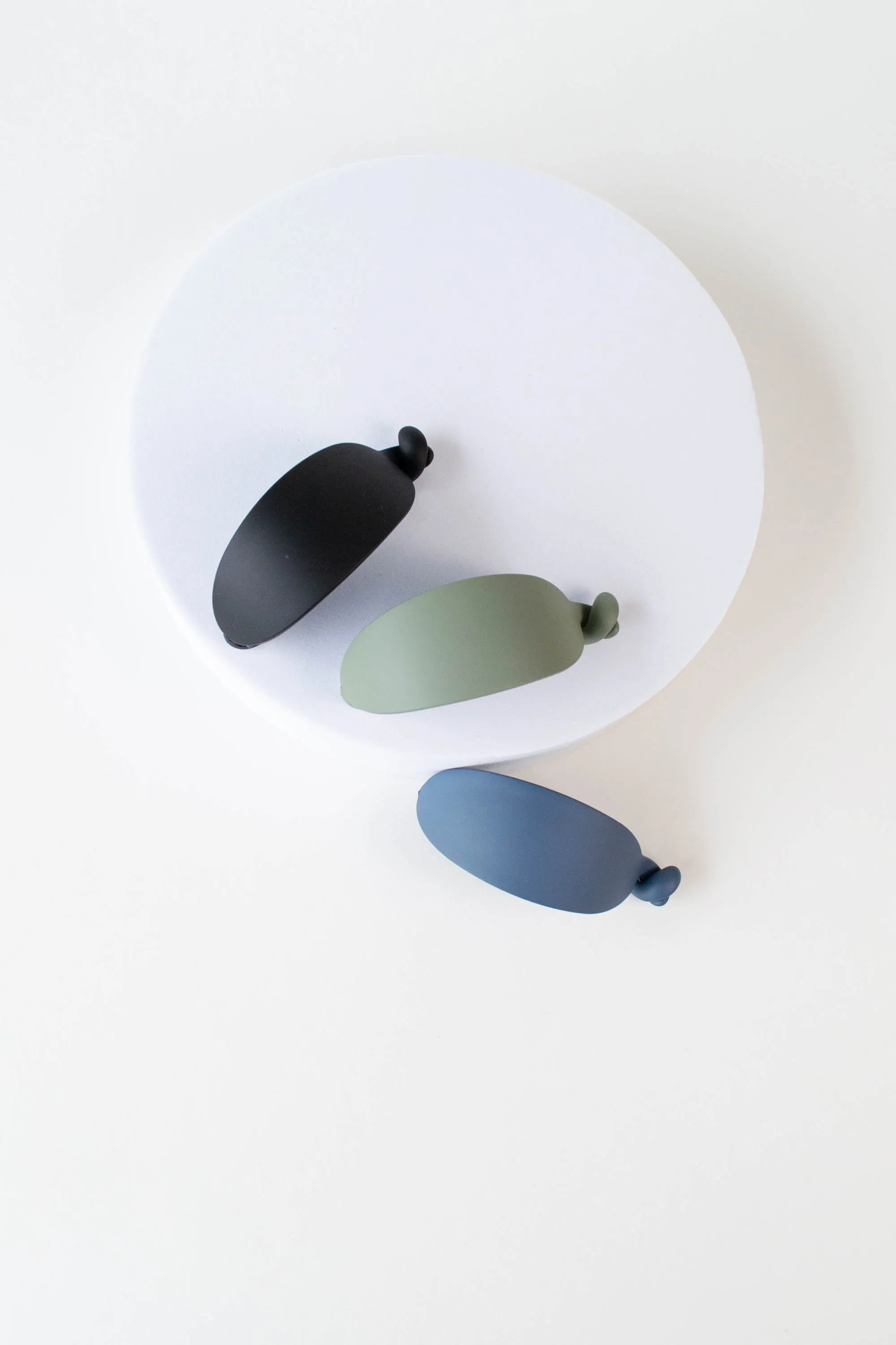 Marine Twist Hair Clip sold by Tiepology product image thumbnail 2