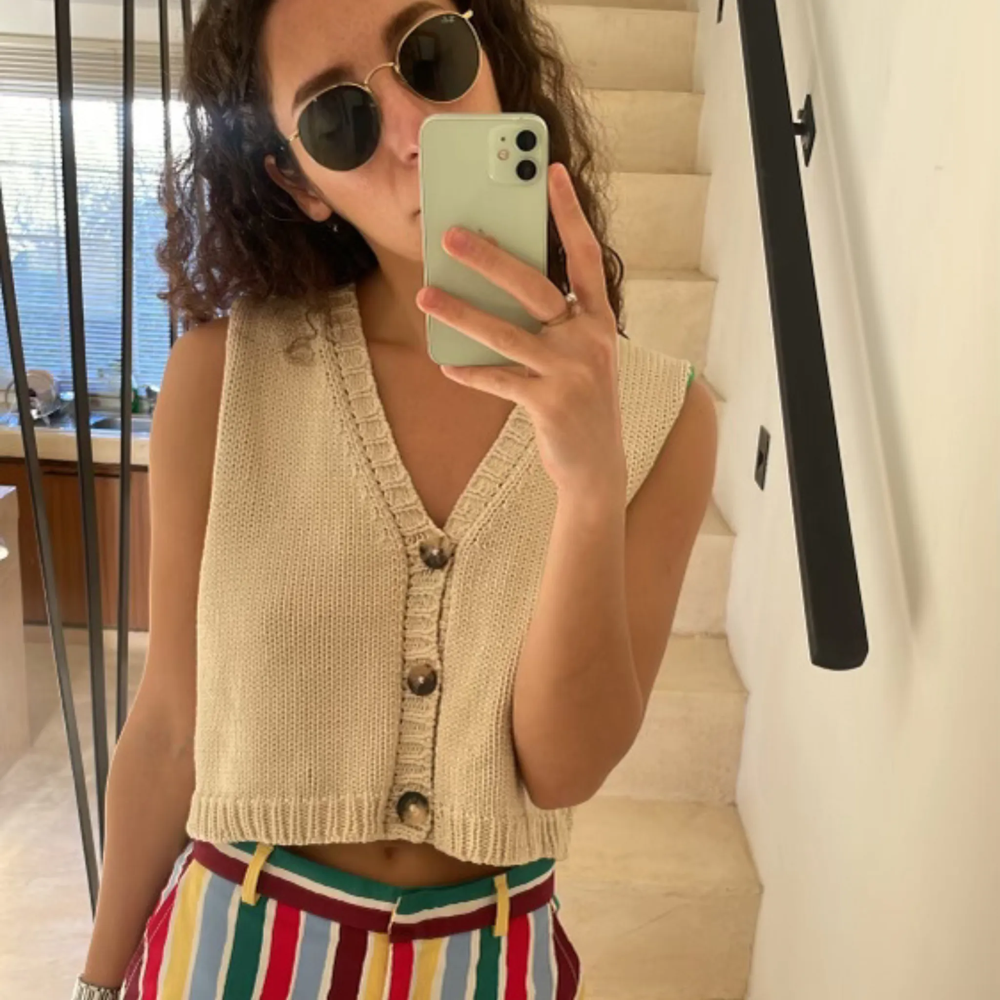 Vesty Vest sold by Givéh product image thumbnail 5