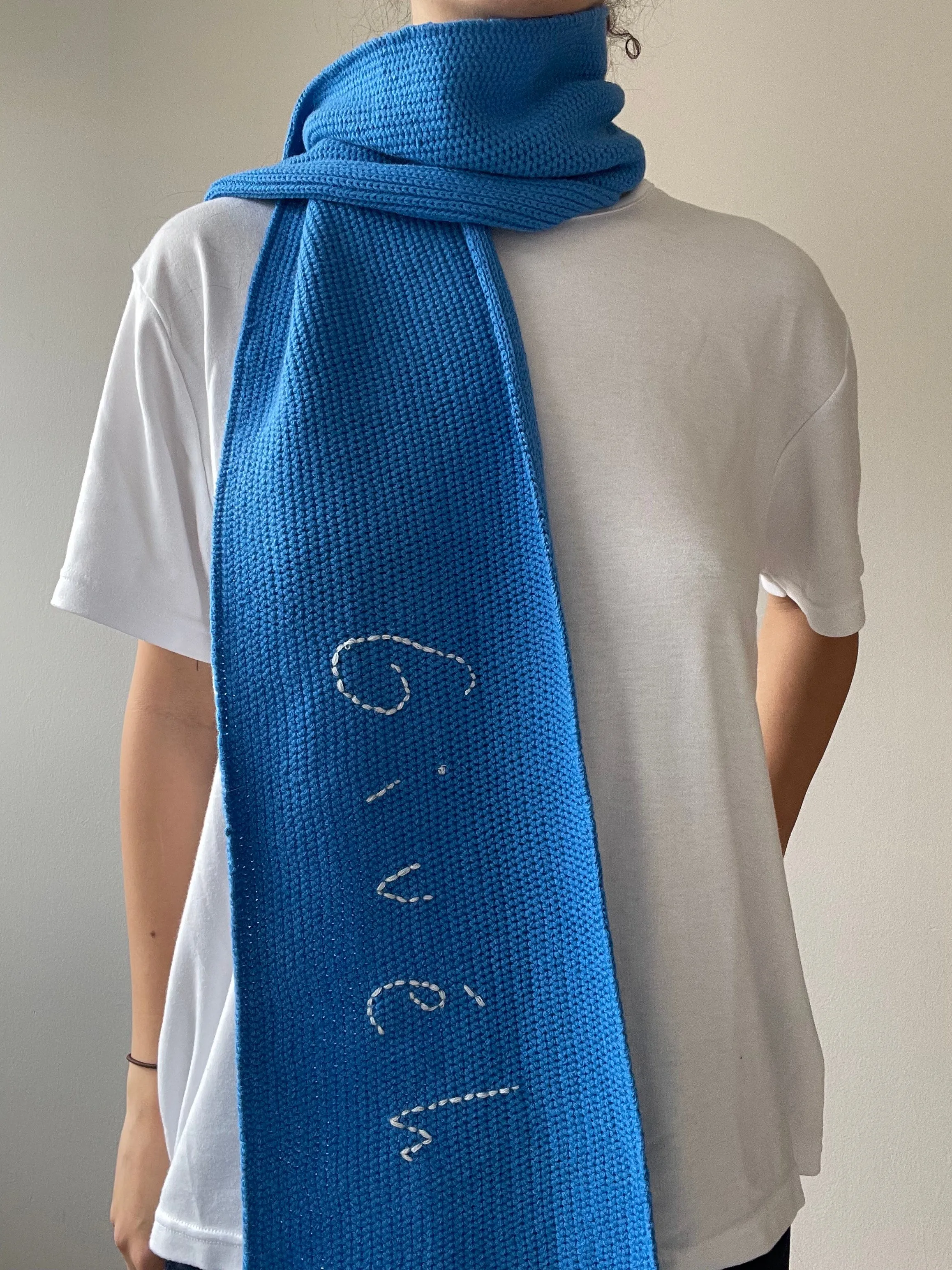 Scarf #5 sold by Givéh product image thumbnail 2