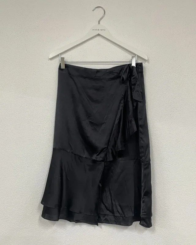 Helena skirt made by Hosbjerg