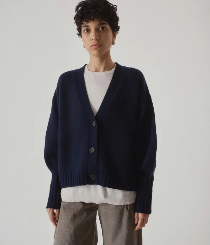 BALLOON SLEEVE CARDIGAN IN INDIGO made by Sayaka Davis