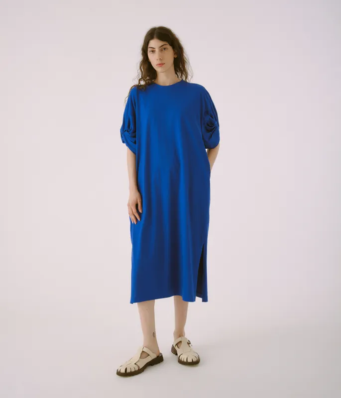 Twisted Sleeve Dress in Ultramarine made by Sayaka Davis